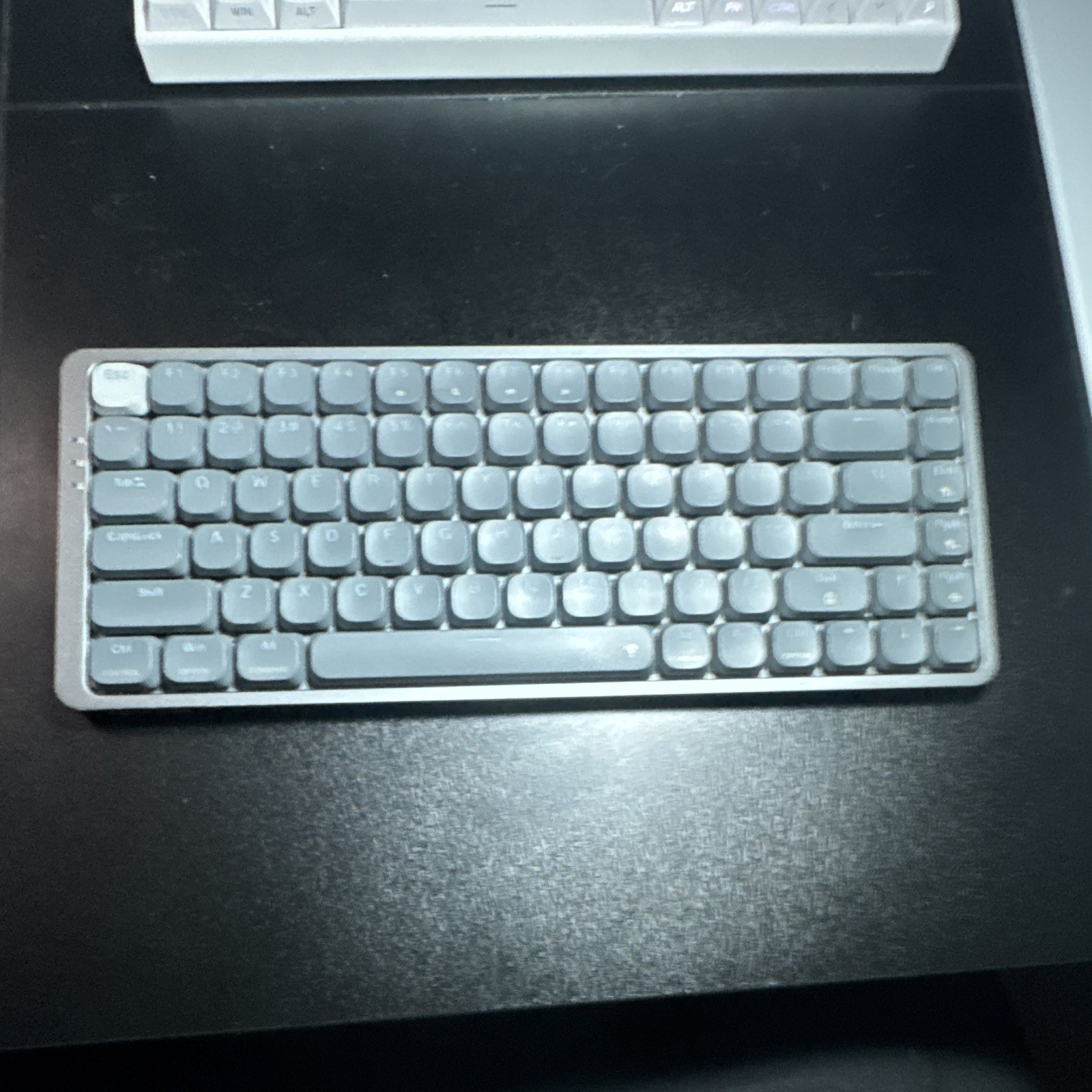 RedDragon K652 Gray Compact English QWERTY Keyboard USB-C Bluetooth Wireless