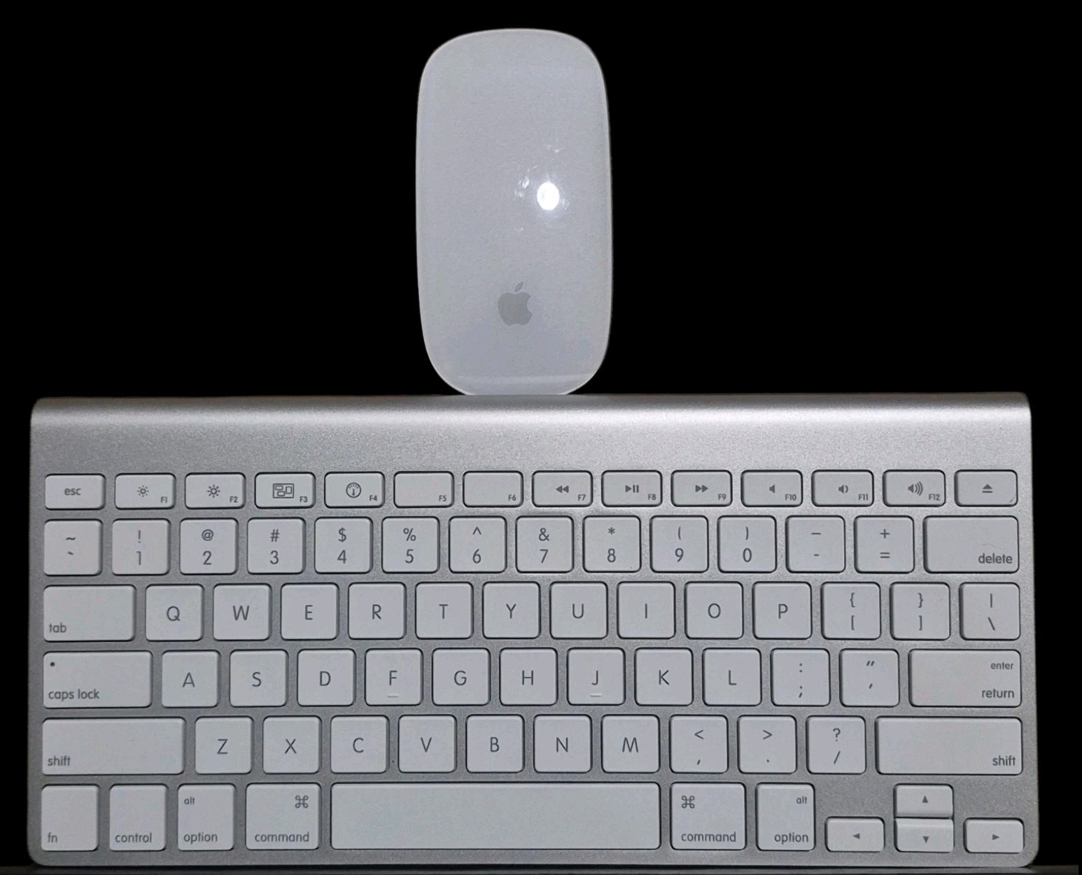 Apple Wireless Keyboard A1314 + Magic Mouse 2 A1657 Bundle - Excellent Condition