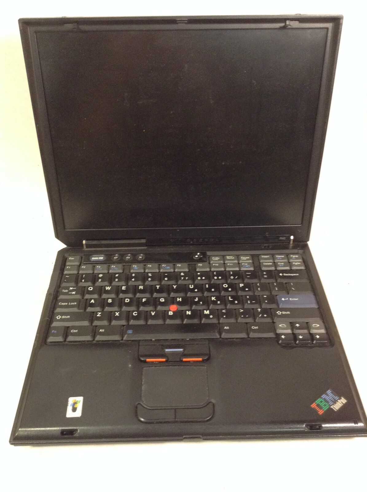 IBM ThinkPad R30 Pentium M 1.5GHz NO POST, NO RAM/HDD/BATT *FOR PARTS* - ZZ