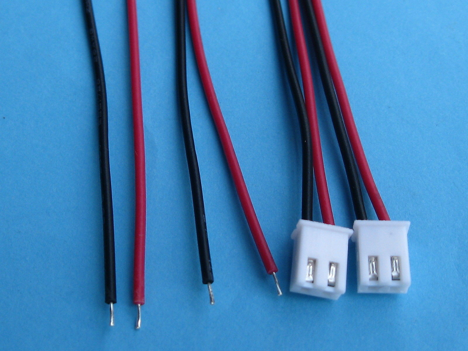 100 pcs 2.54mm 2 Pin Female Polarized Connector w/ 26AWG 12inch 30cm Leads Cable