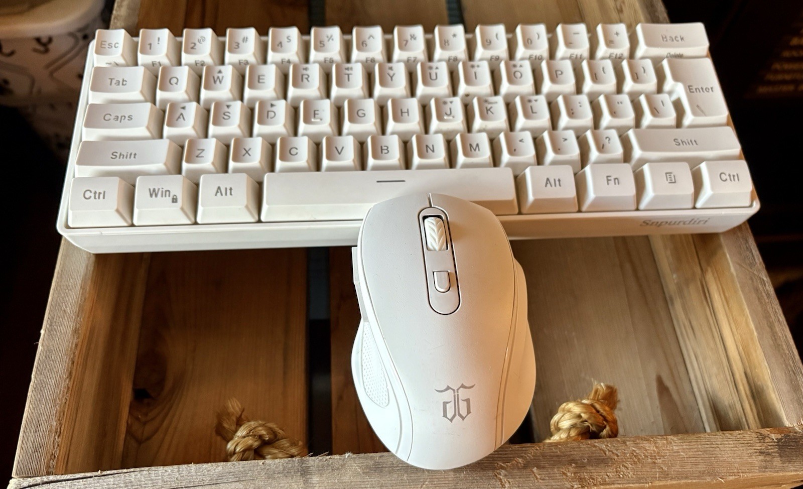 SNPURDIRI ST-KM5 2.4 WIRELESS KEYBOARD AND MOUSE - NEW (SIS89)
