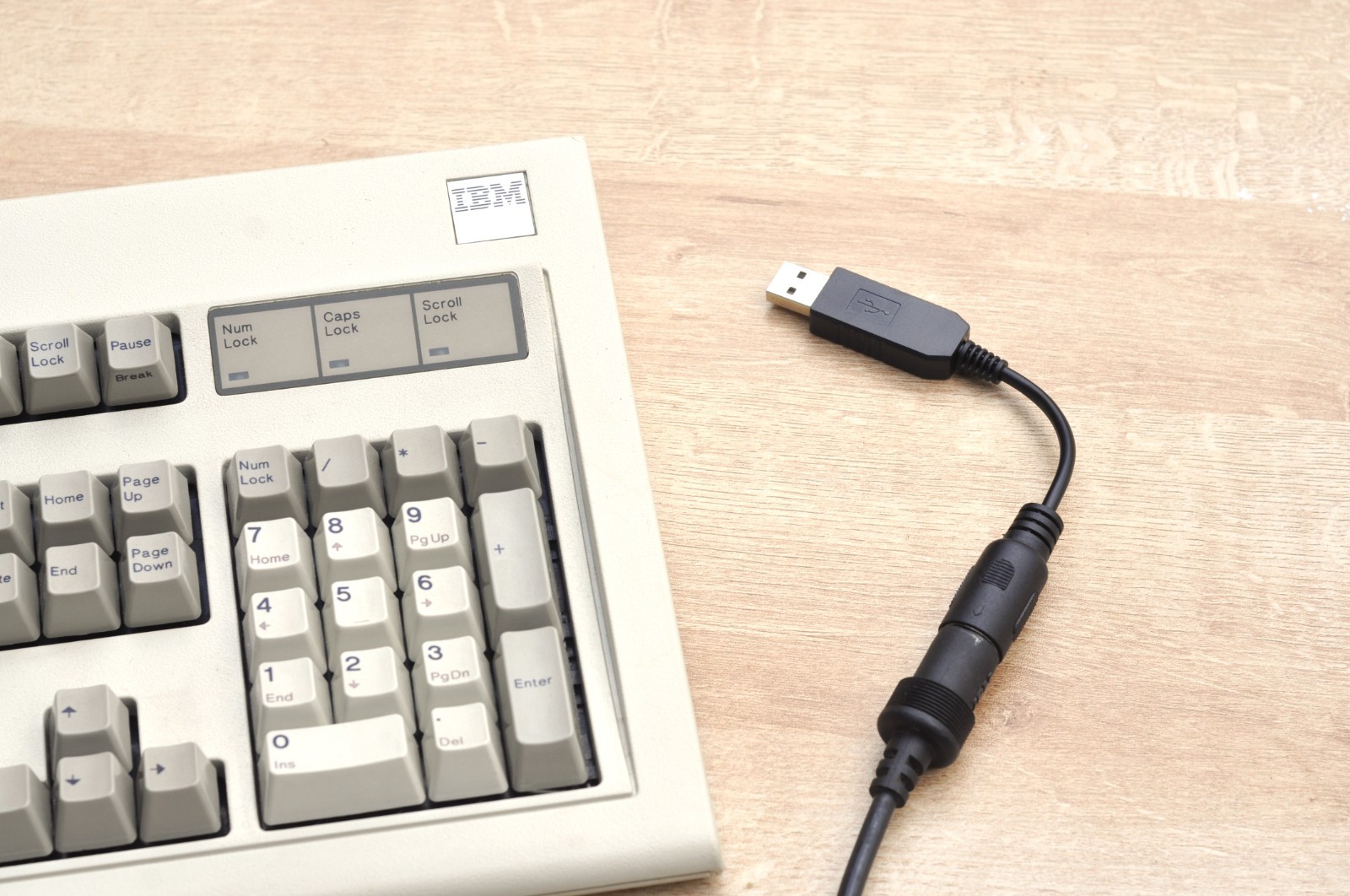 tinkerBOY IBM AT/XT (Model M / F) Keyboard To USB Converter with QMK  Vial