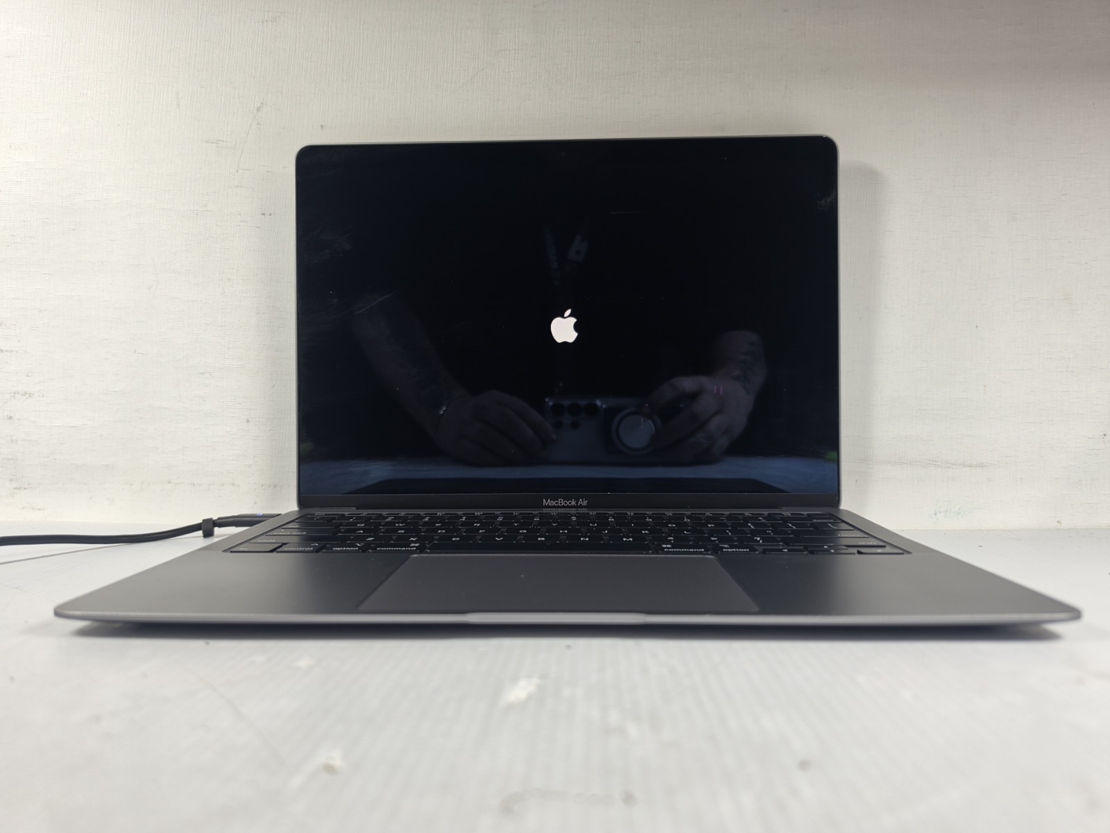 Apple MacBook Air 13 in 2020 As Is