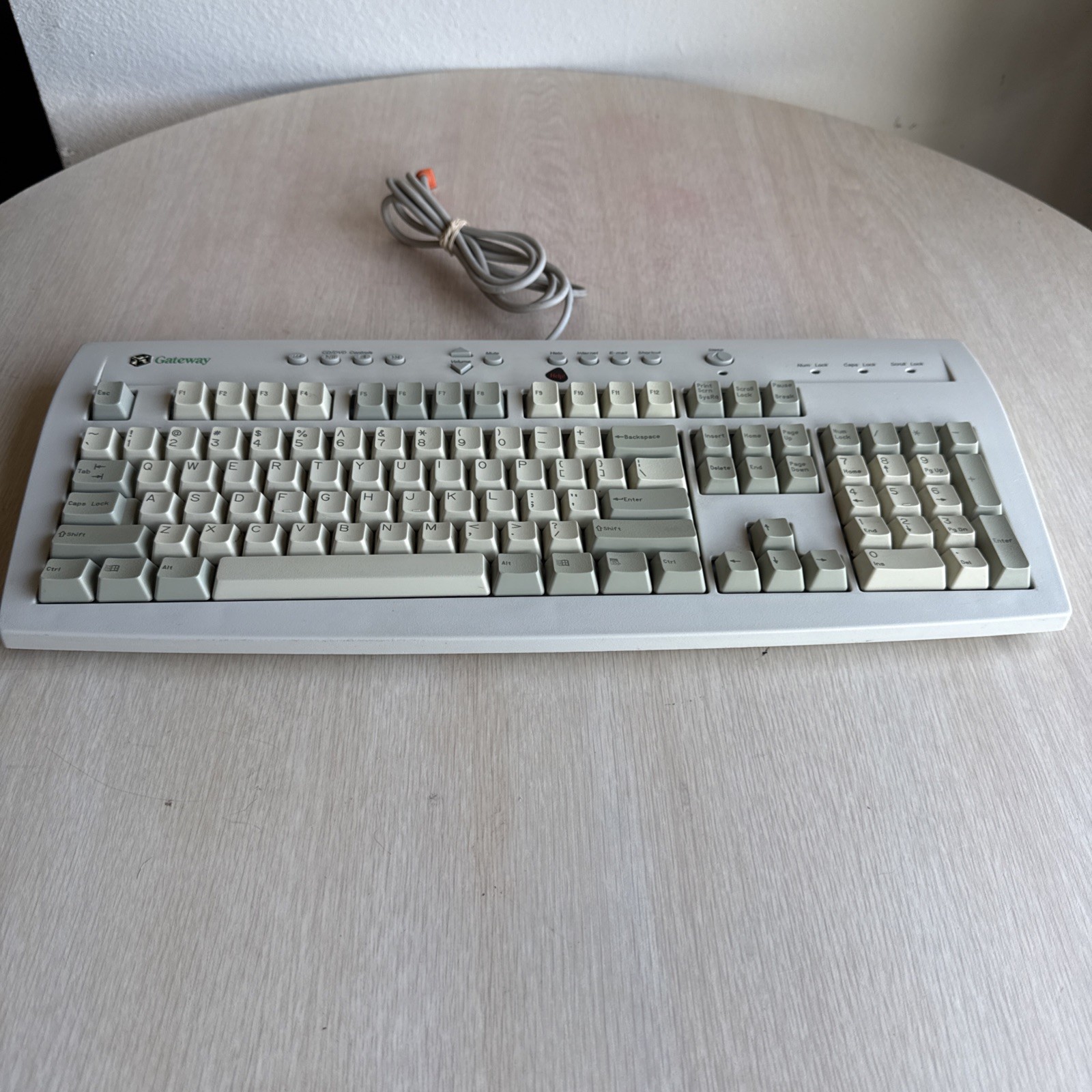 Vintage Gateway PS/2 Multimedia Keyboard (Untested)