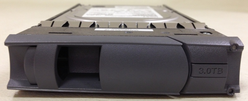 NetApp X308A-R5 3TB 7.2K RPM SATA Hard Drive for DS4243 Disk Shelf w/ Tray X308A