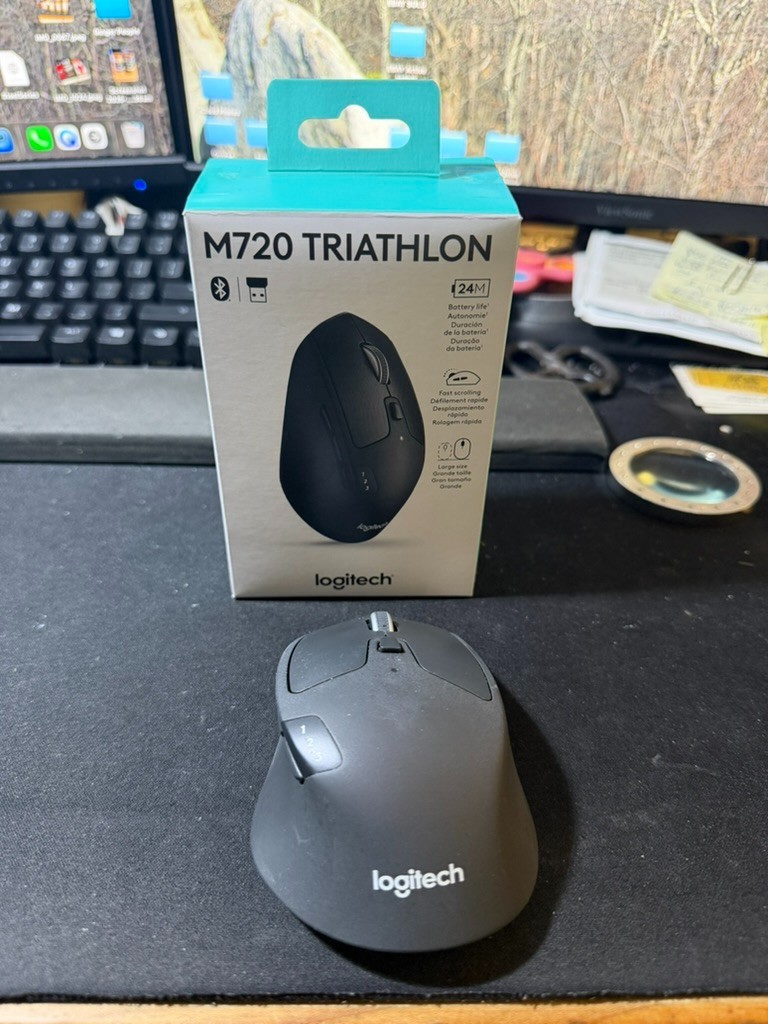 Logitech M720 (910006036) Wireless Triathlon Mouse