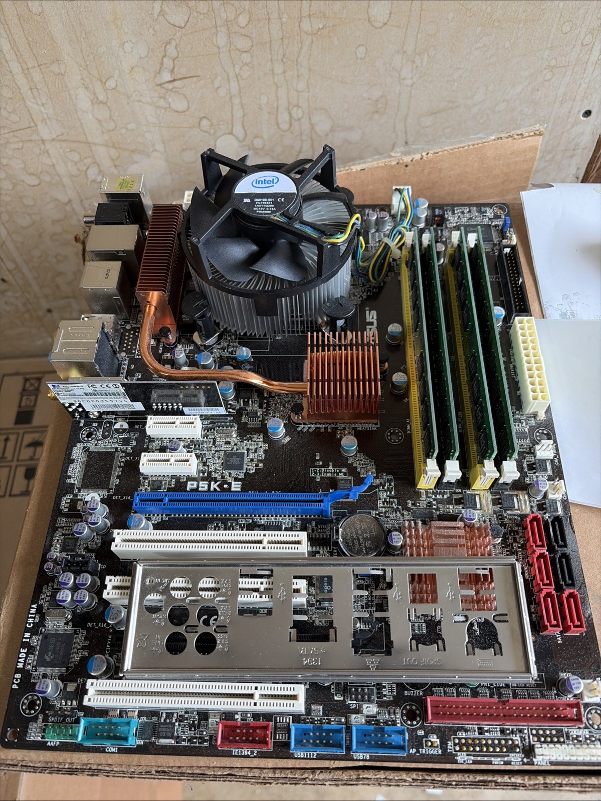 ASUS P5K-E/WIFI-AP Intel DDR2 LGA 775 ATX Motherboard w/ C2Q Q6600 CPU, 4GB RAM