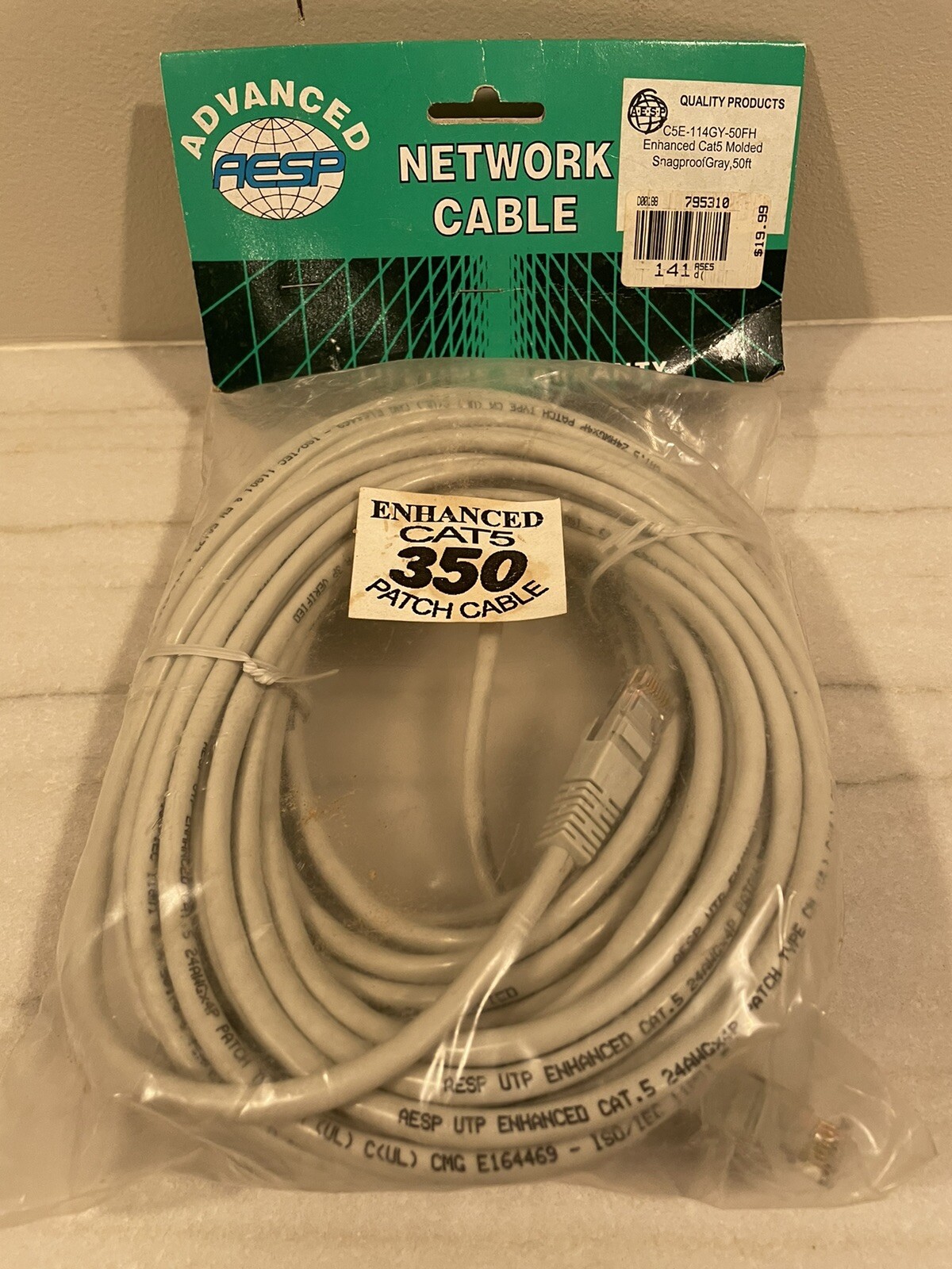 New AESP CAT5e Patch Cable Network Molded Snagless 50ft Gray C5E-114GY-50FT