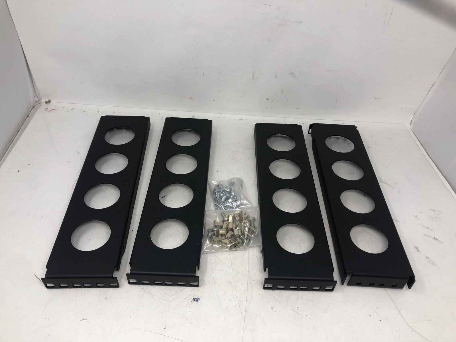 Rack Solutions 2 Post Conversion brackets 2U HP/Compaq Kit 870984