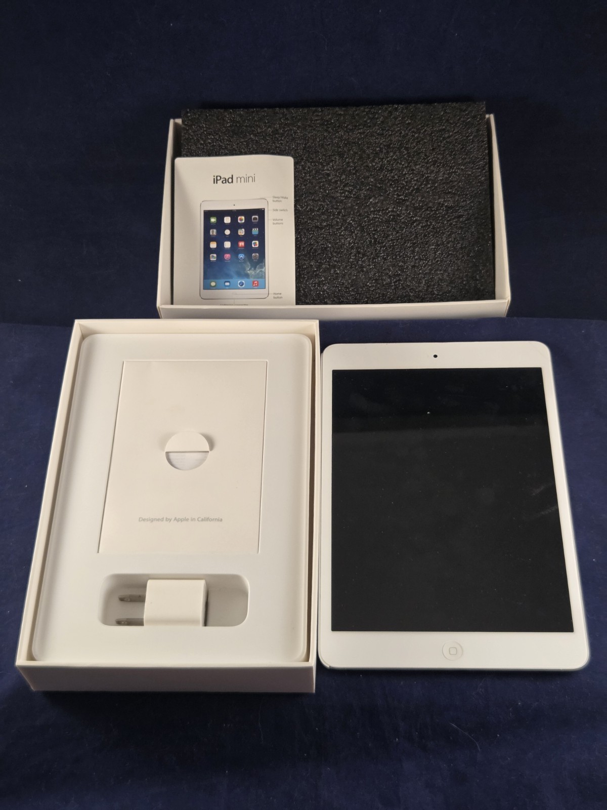 APPLE iPad Mini 1st Gen 16GB Wi-Fi White A1432 Very Good w/ Box