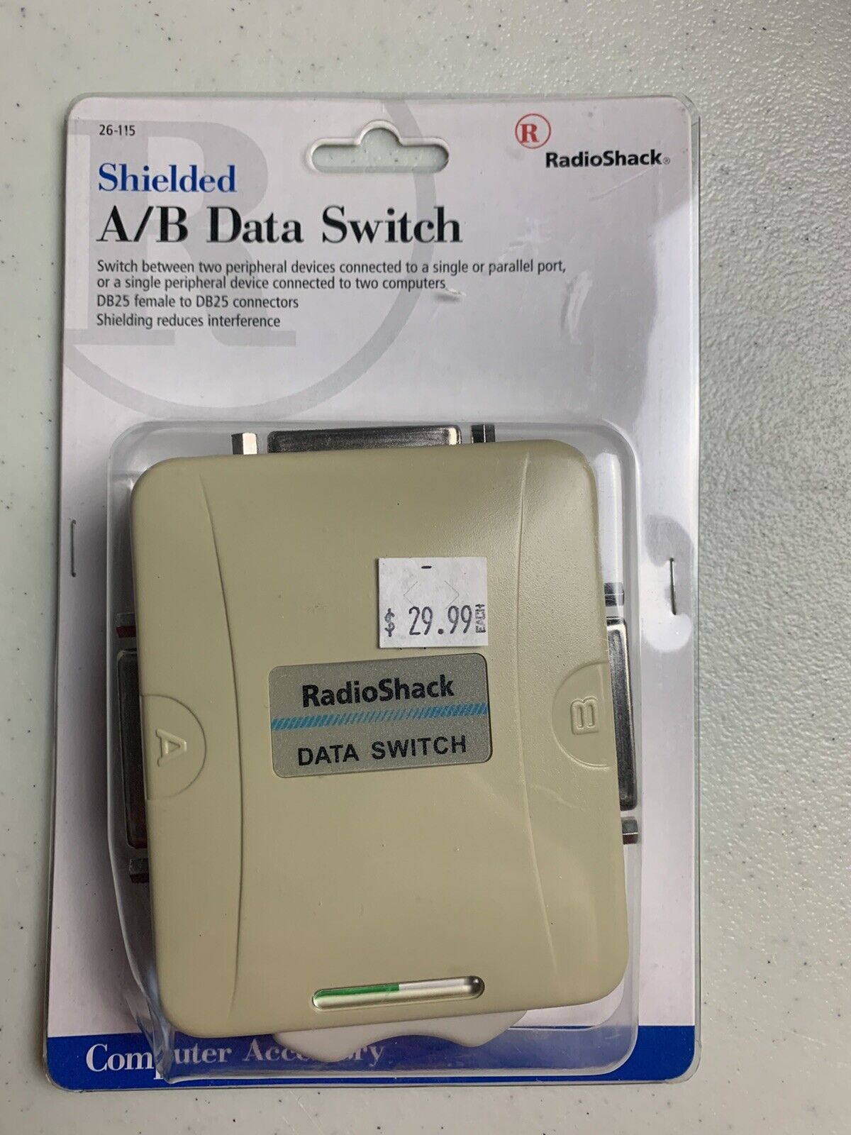 SHIELDED A/B DATA SWITCH BY RADIO SHACK  26-115 New In Package