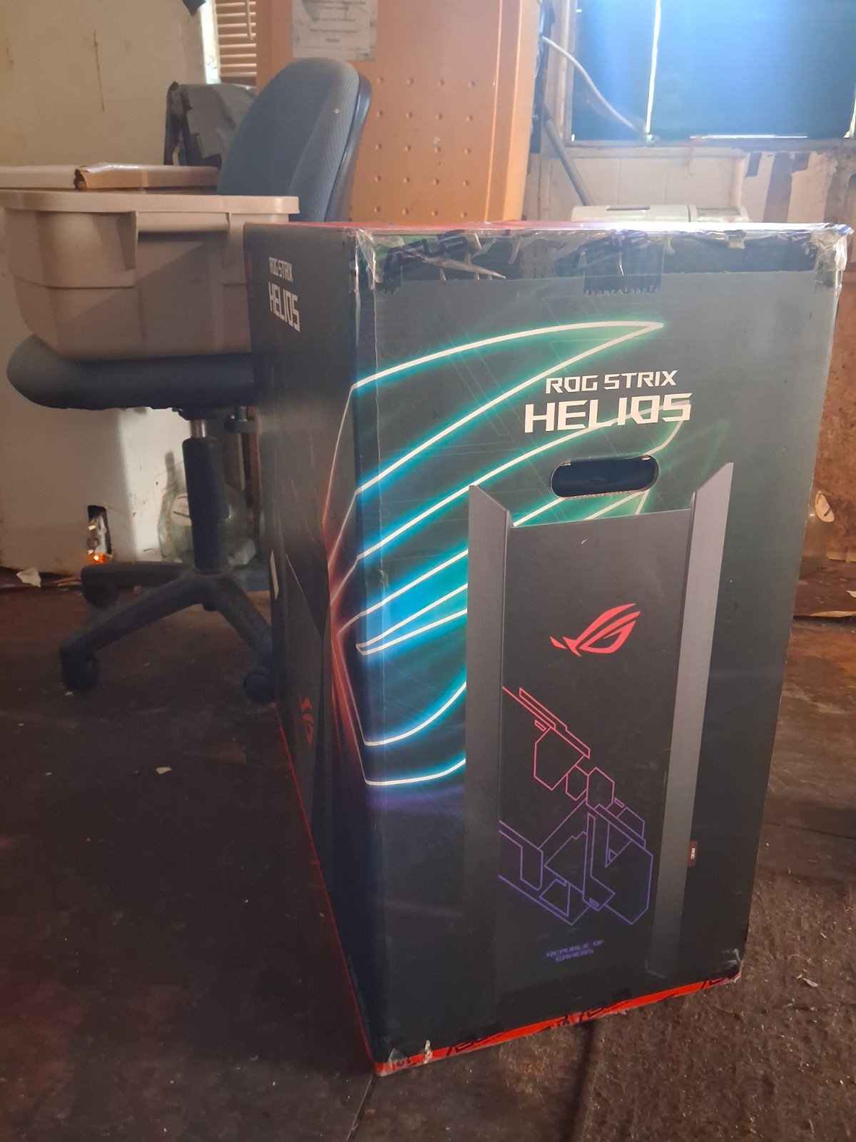 ASUS ROG Strix Helios GX601 RGB REPUBLIC OF GAMERS EATX case, NEW