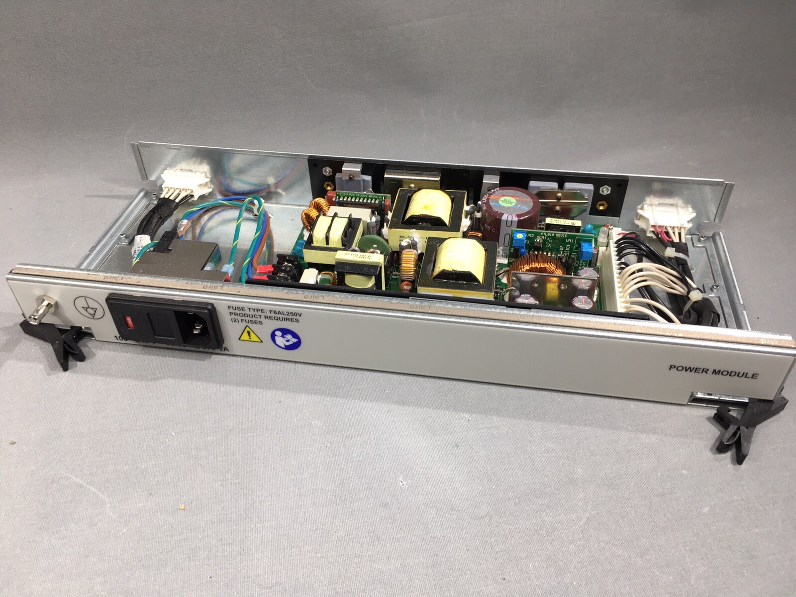 XP Power P10554 Rev D 101710-03 13040075 Power Supply