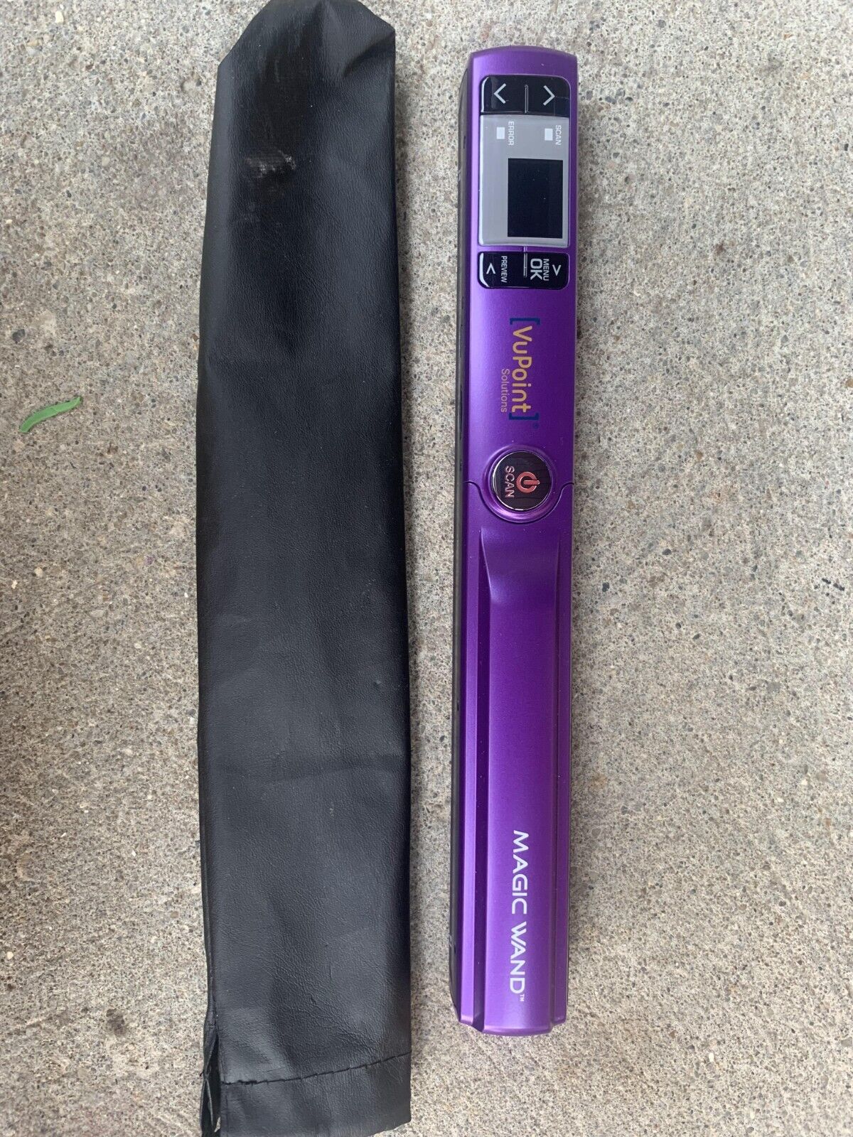 VuPoint Purple Magic Wand Handheld 4GB Micro SD Portable Scanner LCD Screen
