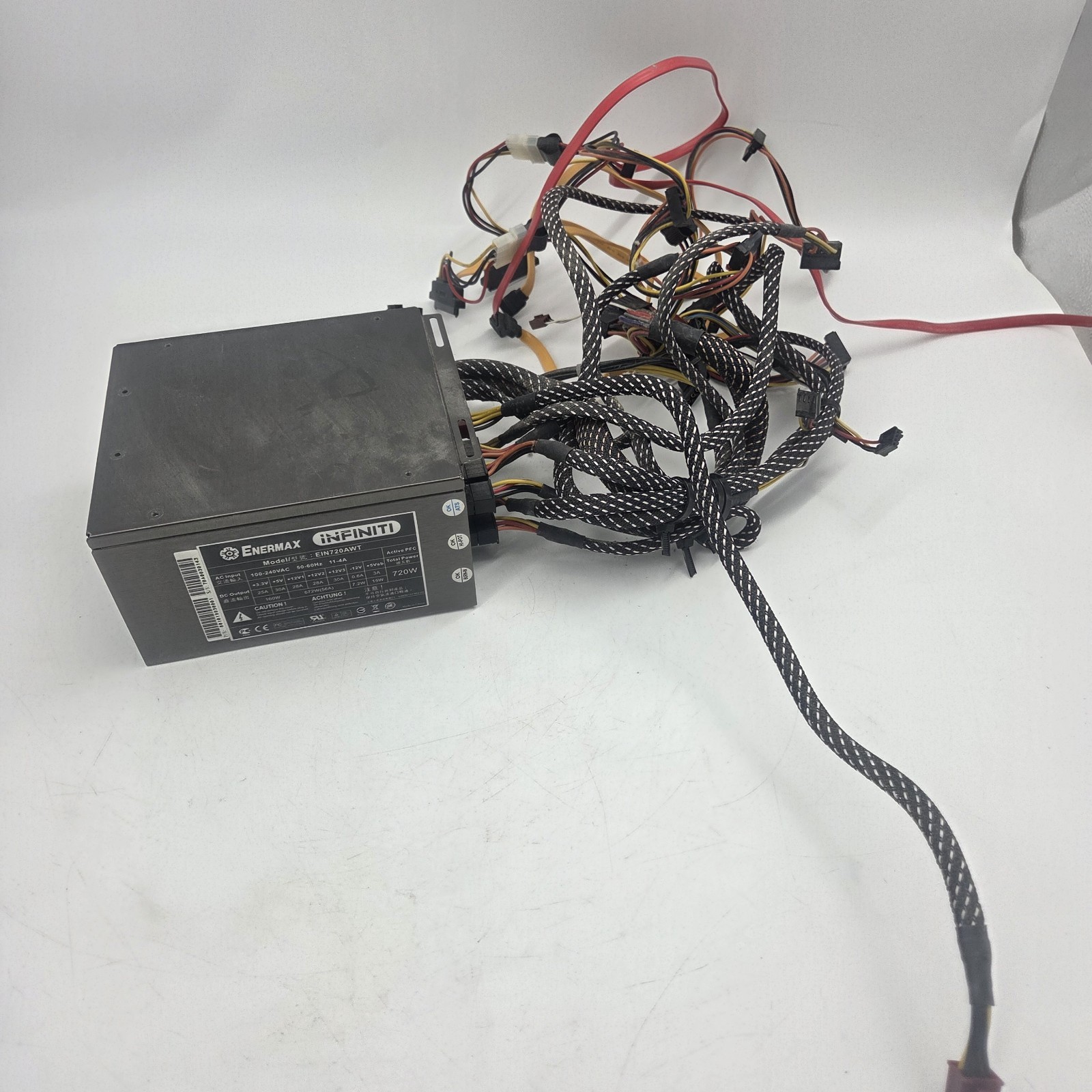 Enermax Infiniti 720W ATX Power Supply PSU EIN720AWT Active PFC
