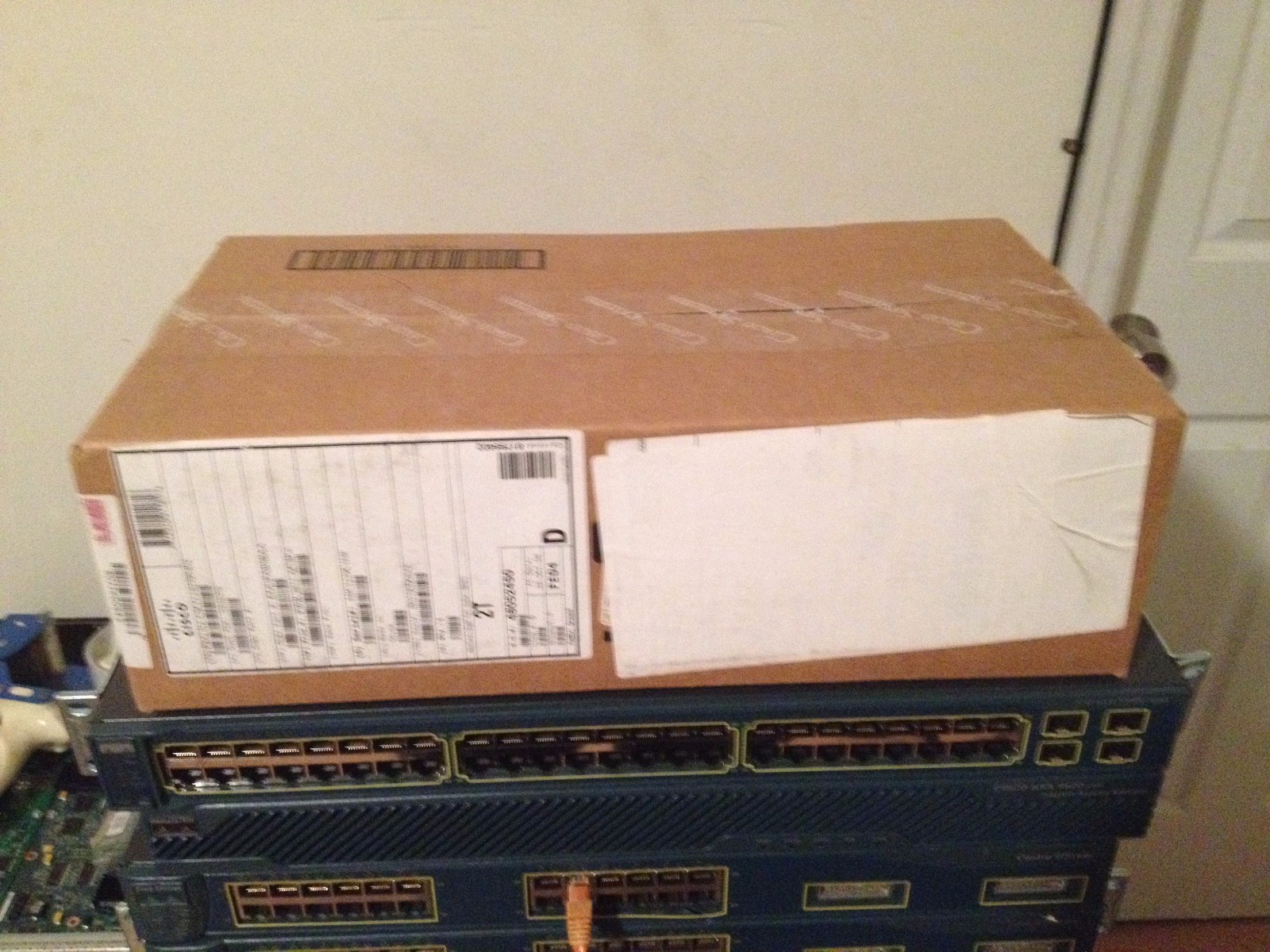 Cisco PWR-2811-AC-IP= AC Power Supply for Cisco 2811 SEALED