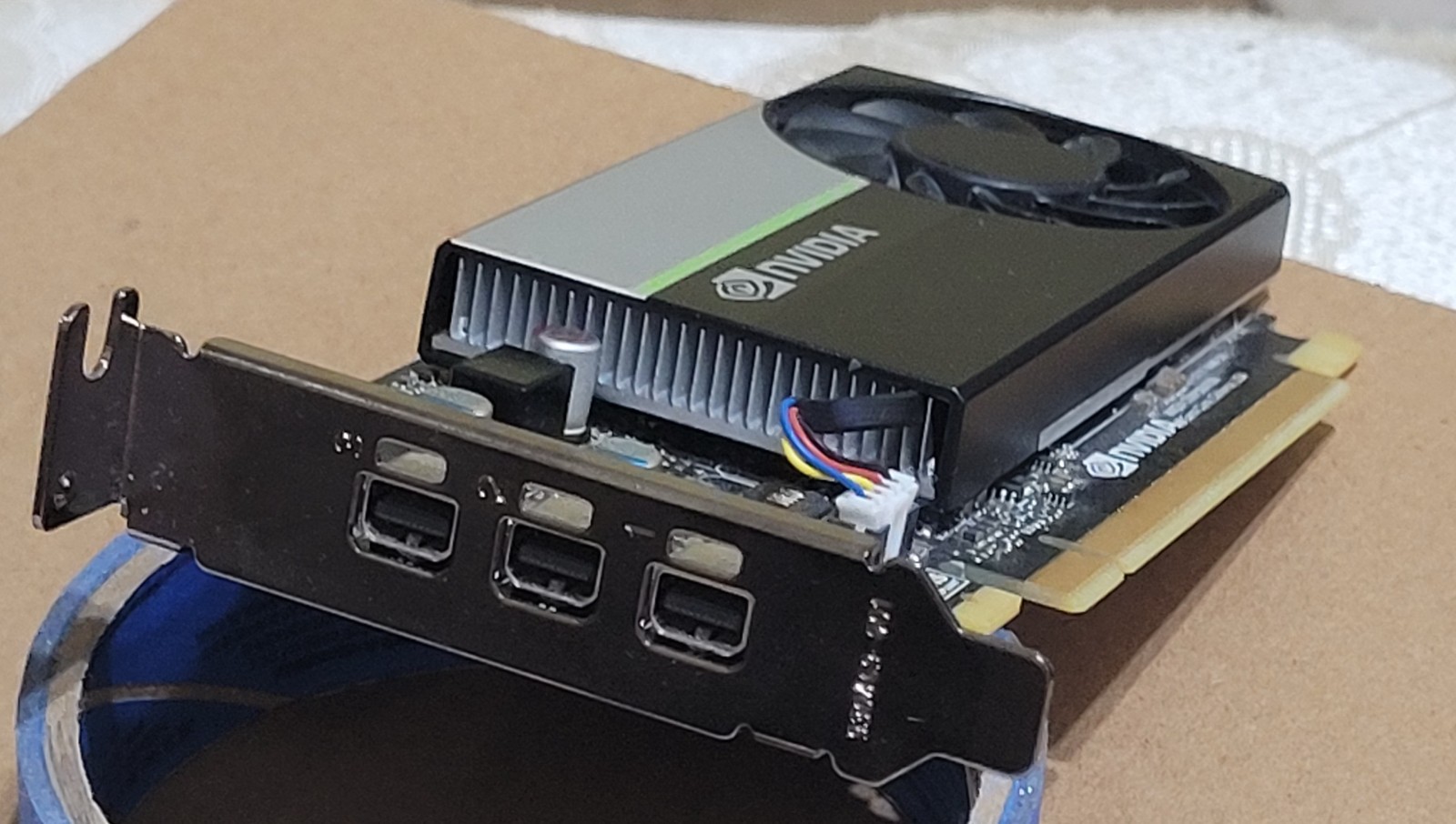 NVIDIA T400 4GB GDDR6 Graphics Card Low Profile 3x Mini Display Port - HP OEM
