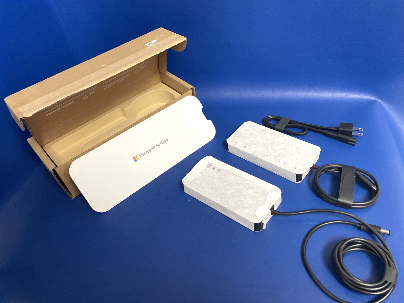Microsoft Surface Thunderbolt 4 Dock 2049 NEW OPEN BOX W Power Adapter