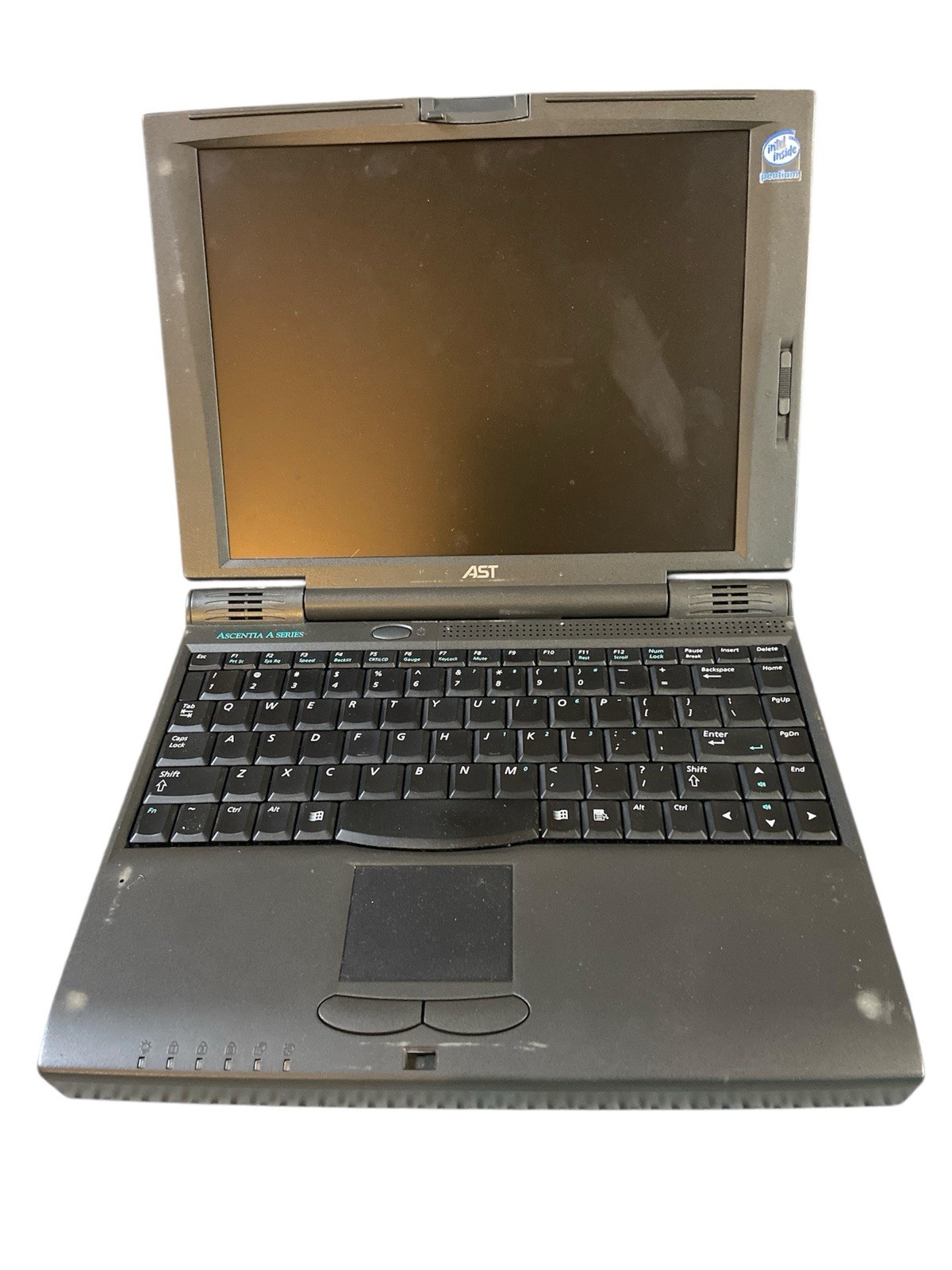 Vintage AST/ ASCENTIA  A Series UNTESTED Intel Pentium NO RAM OR CHARGER