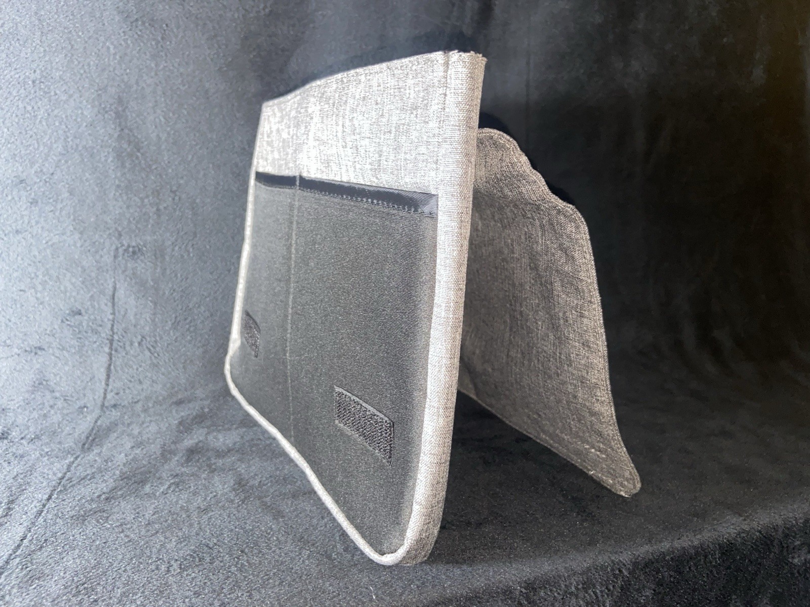 Heather Grey Tablet Case (10" x 8") *GREAT CONDITION*