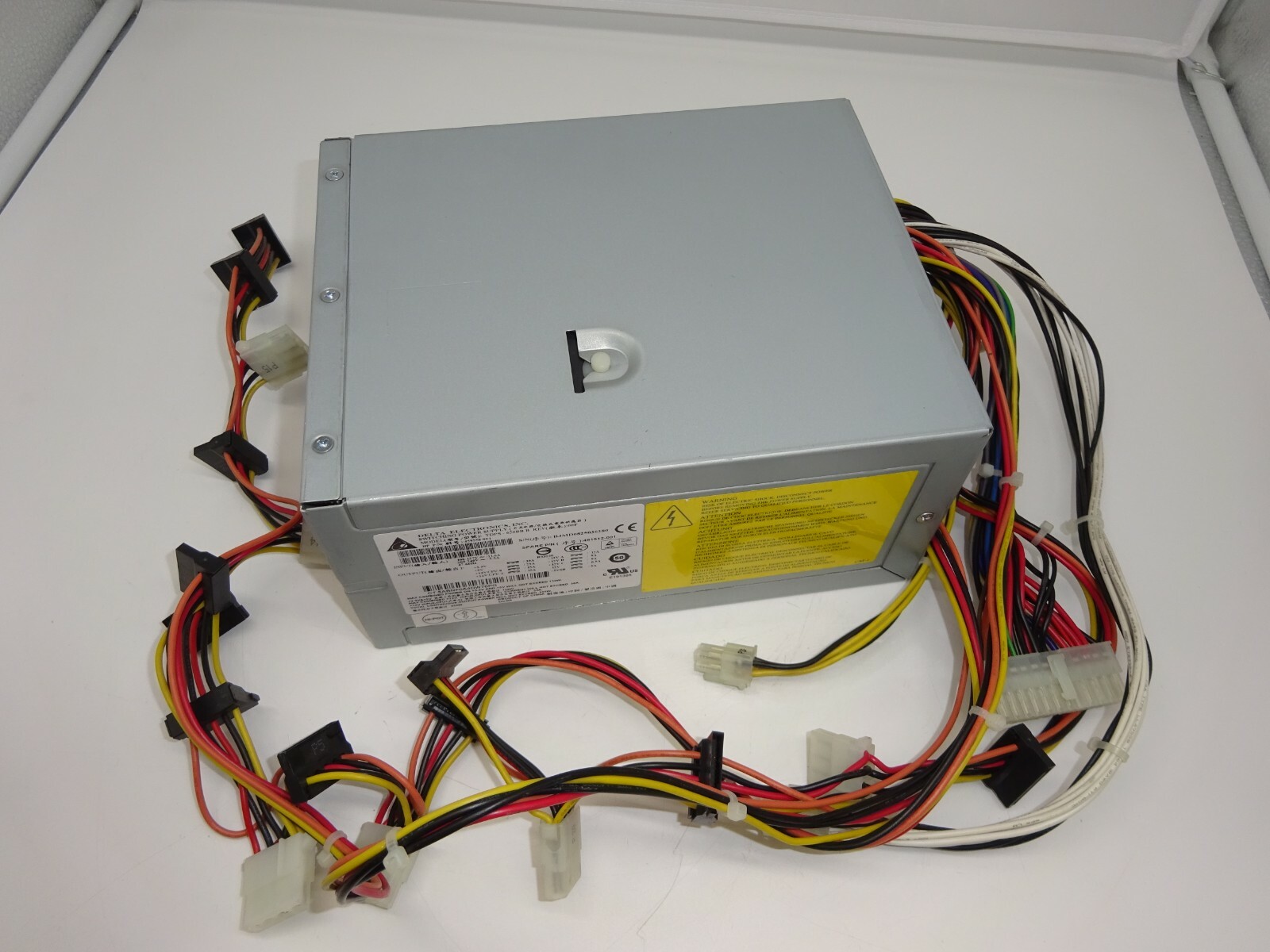 Delta Electronics TDPS-650BB B Rev: 00F P/N: 459558-001 Power Supply 650W #NT714