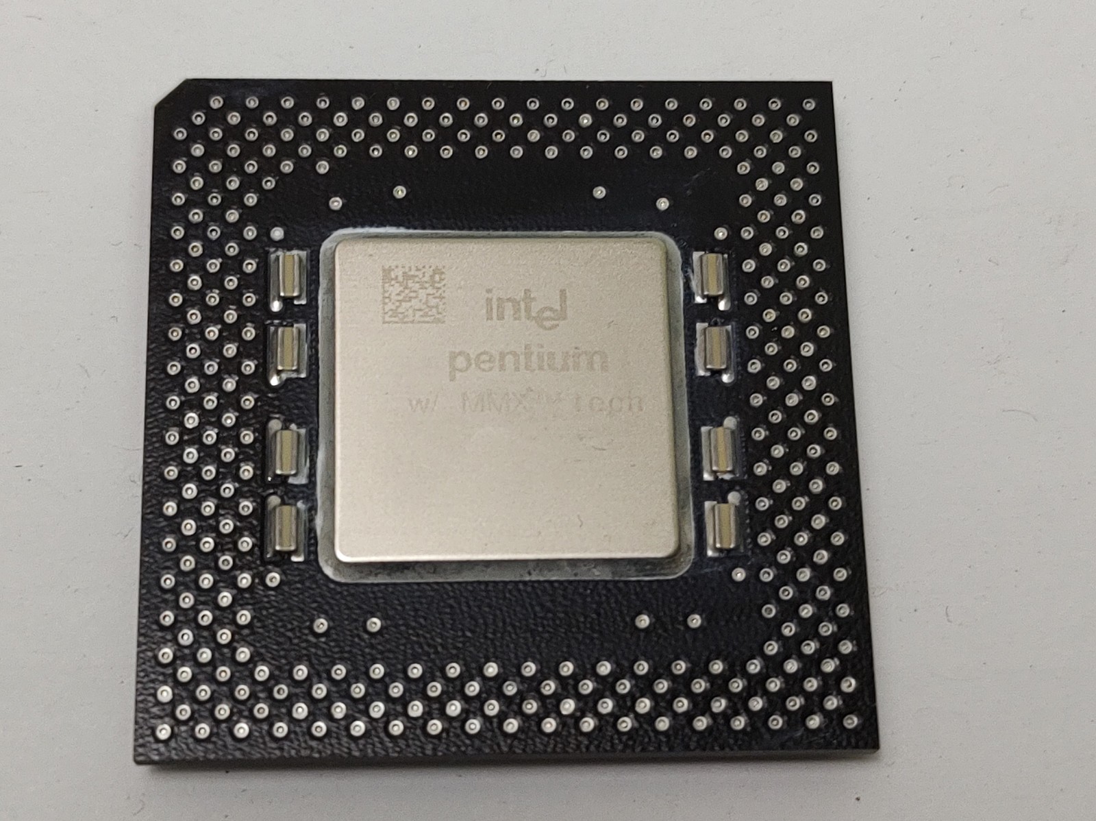 Intel Pentium MMX FV80503233 Processor , 233MHz, Socket 7 