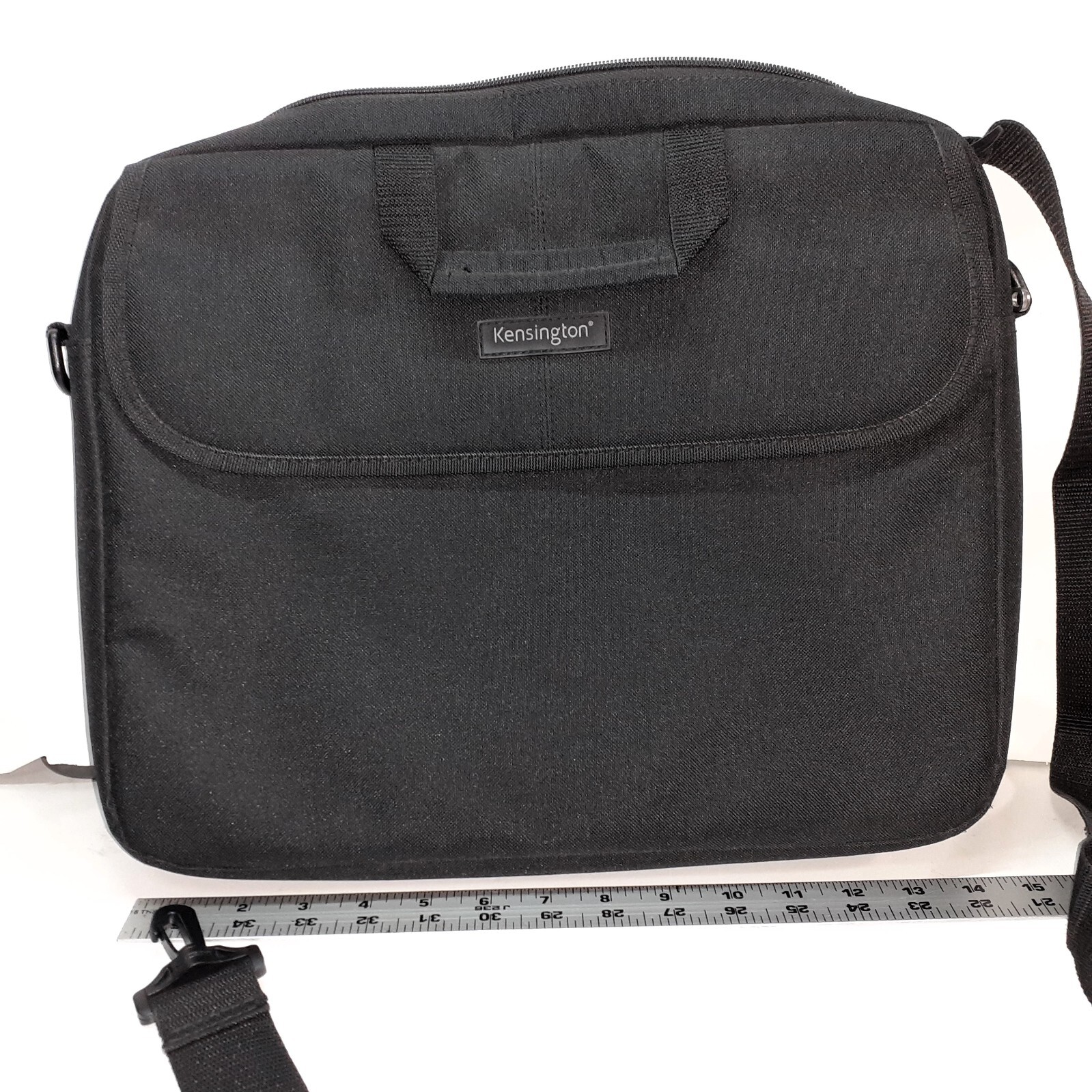 Kensington SP10 15.6” SLEEVE PORTABLE LAPTOP BAG/CARRYING CASE [K 62562]