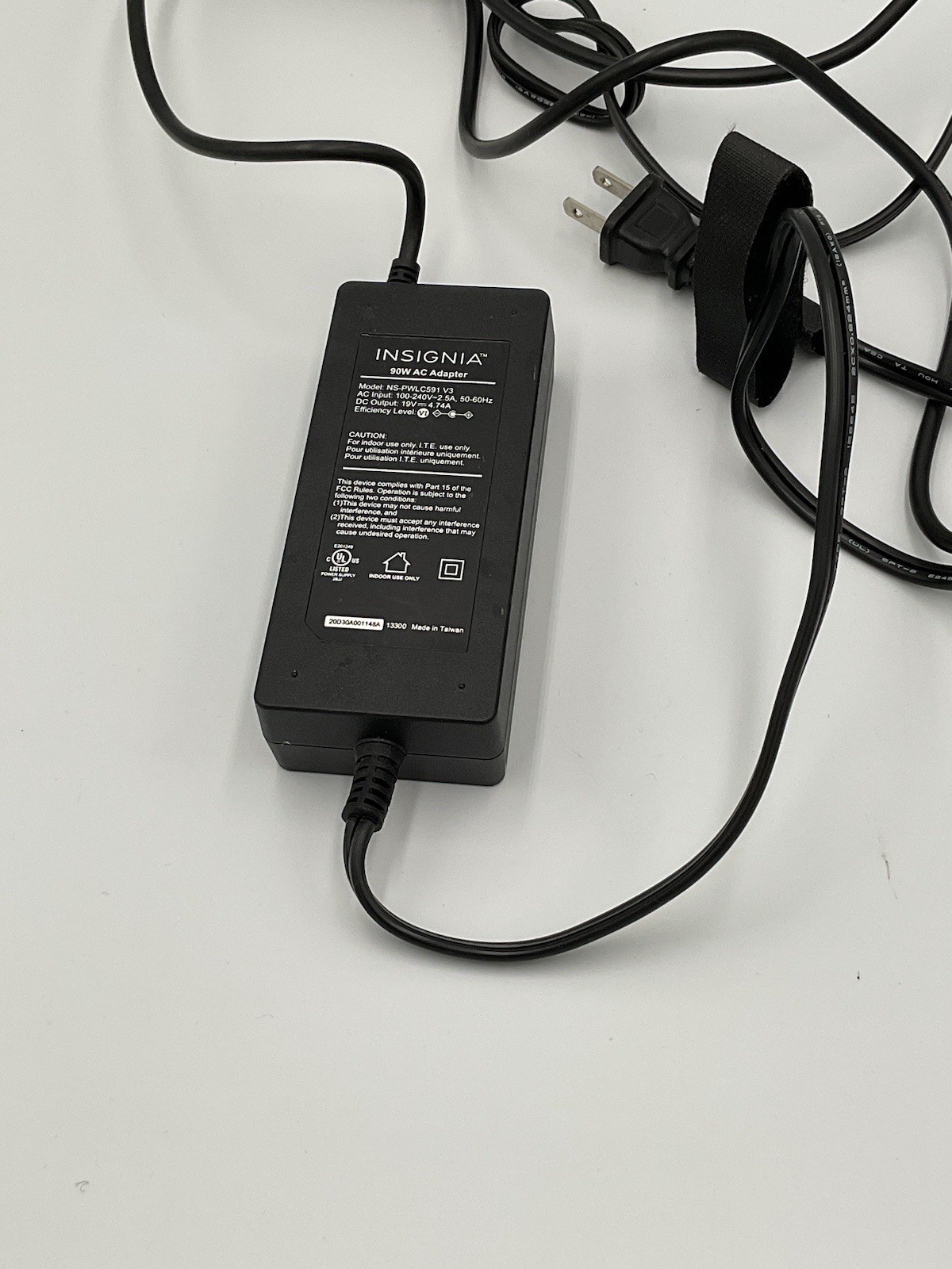 Insignia 90 W AC Adapter