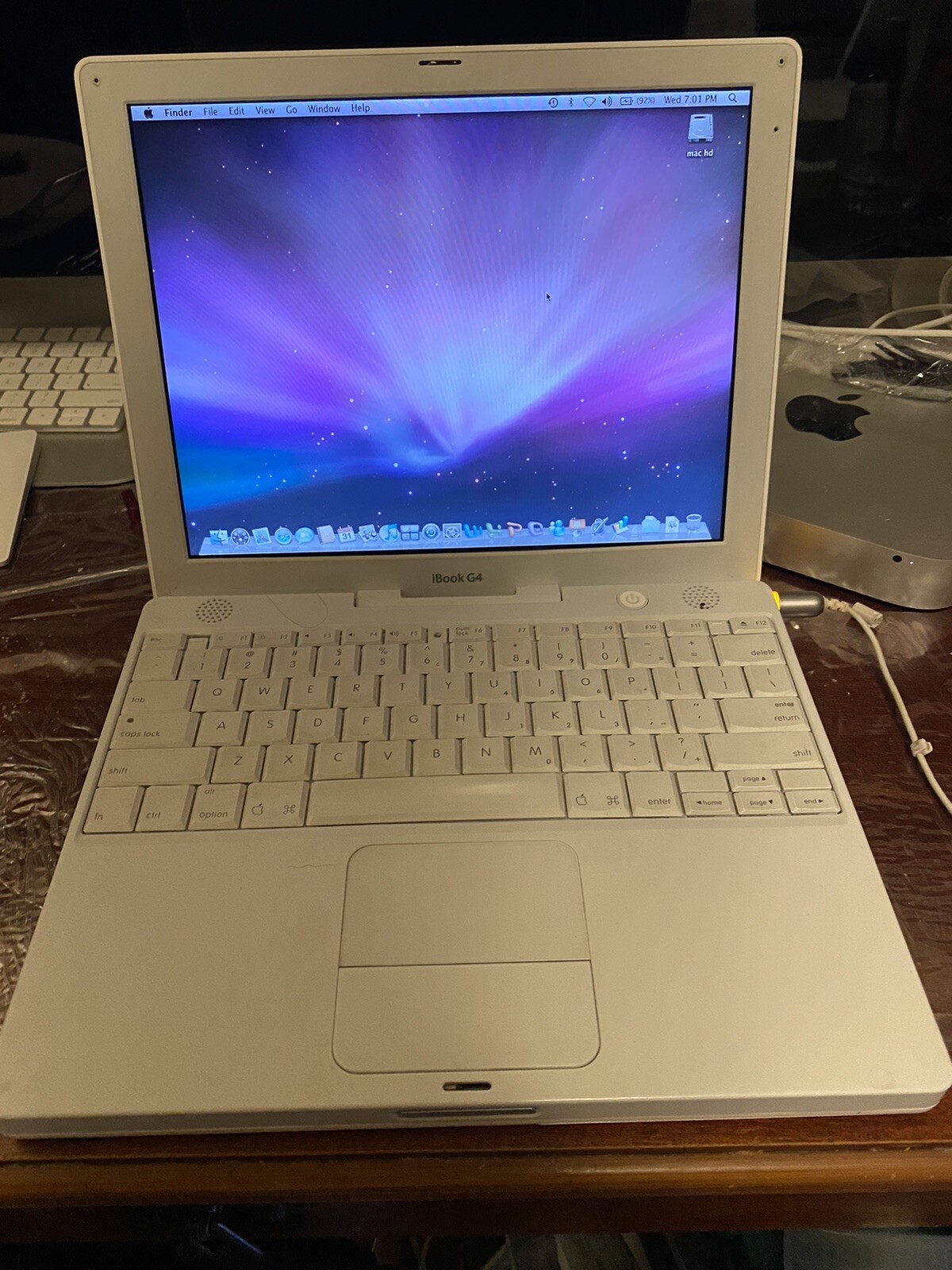 Apple iBook A1133 12.1" Notebook/Laptop w/ PowerPC G4 1.33Ghz 512MB RAM 40GB HDD