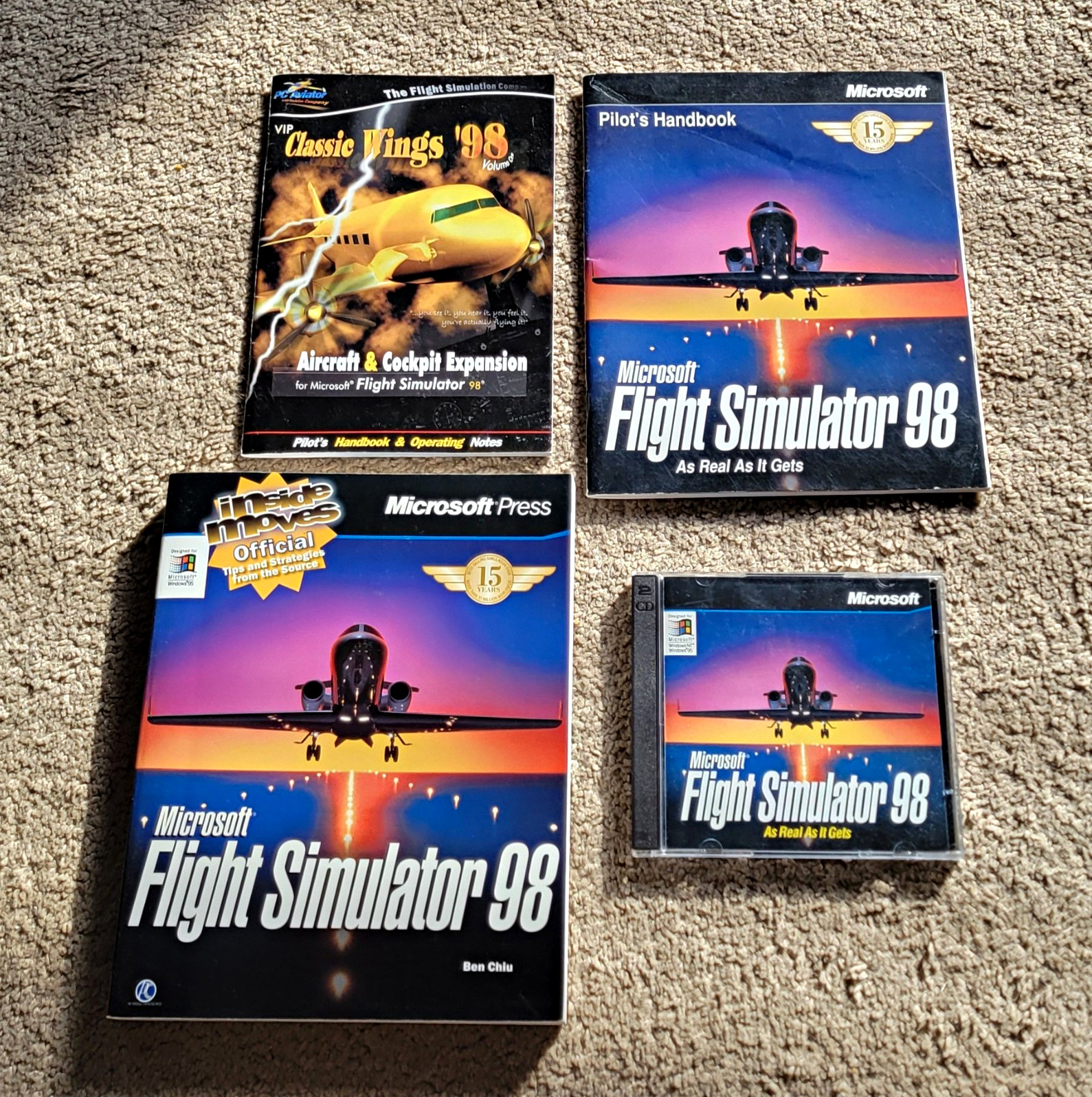 Microsoft Flight Simulator 98 CD for Windows 95/NT, English w/ Guide Books