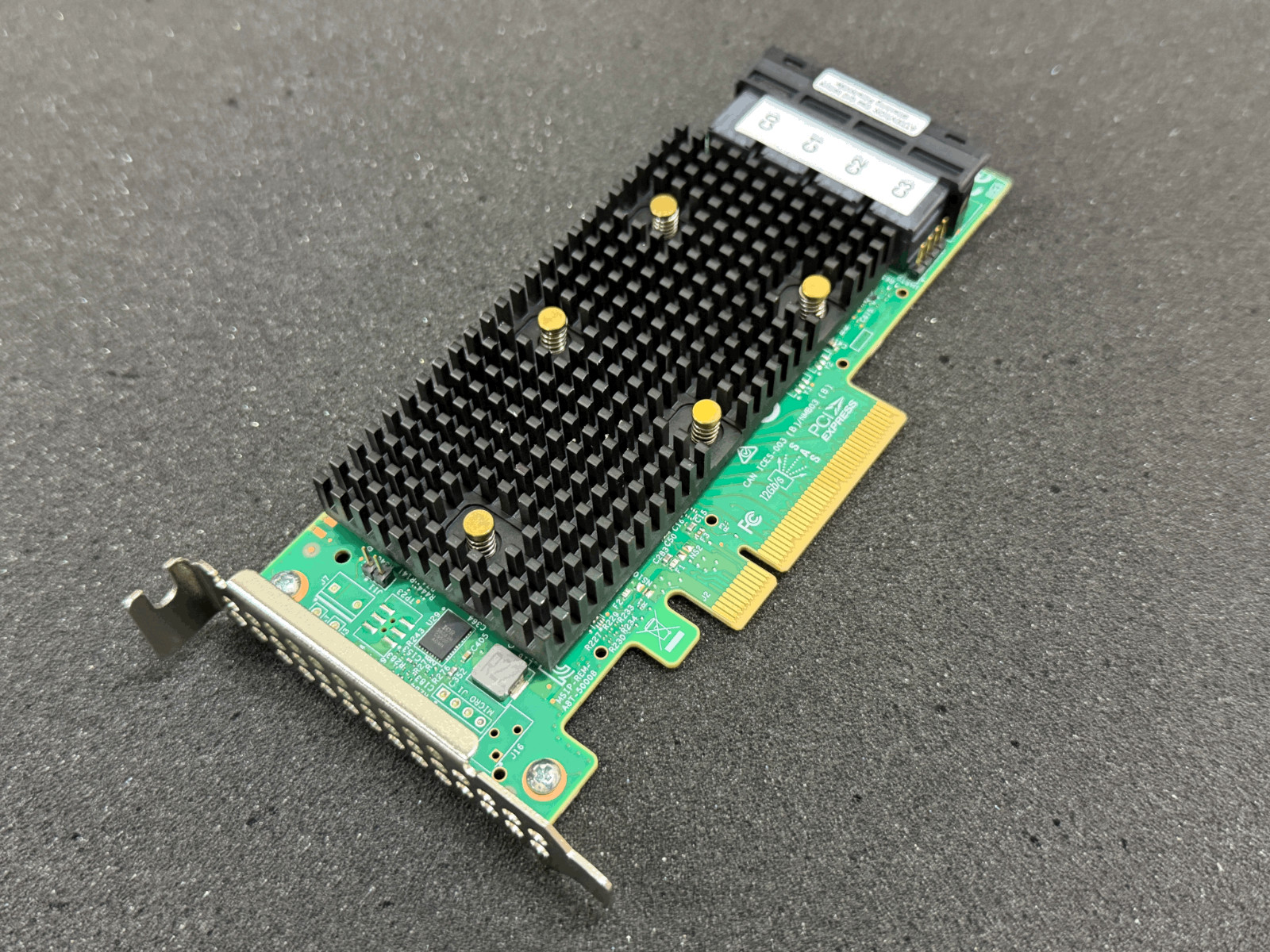 LSI Broadcom 9400-16i 12Gb Tri-Mode SAS/SATA/NVME PCIe HBA IT-Mode ZFS UNRAID LP
