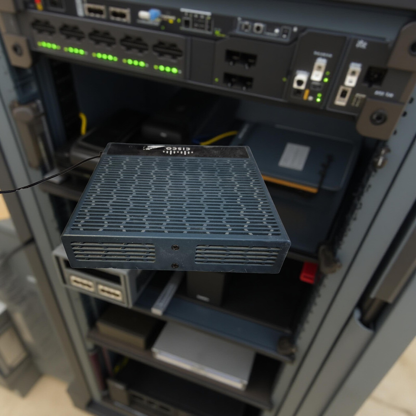 Cisco 810 Series 819-4G Integrated Router NO Antennas, - Tested