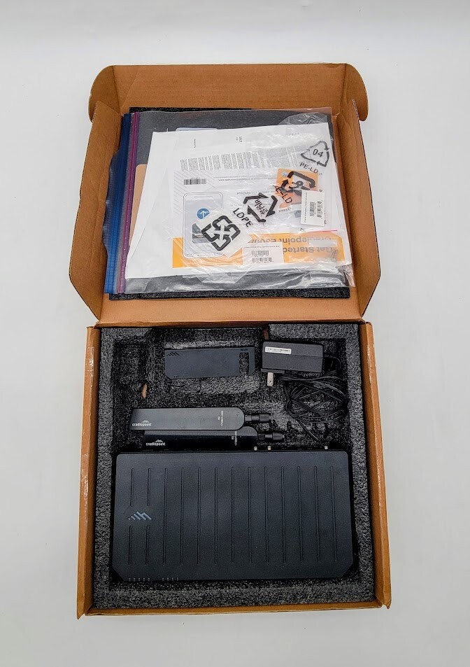 Cradlepoint E300 Series Enterprise Router E300-ae9