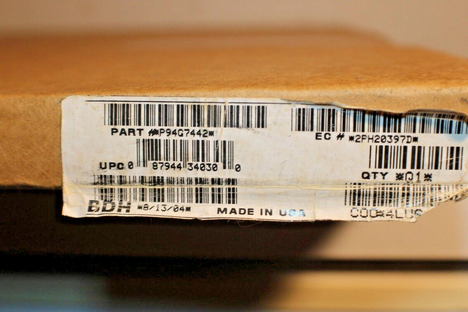 IBM 94G7442 26" FIXED RACKSHELF FOR NETFINITY R9306 (900)