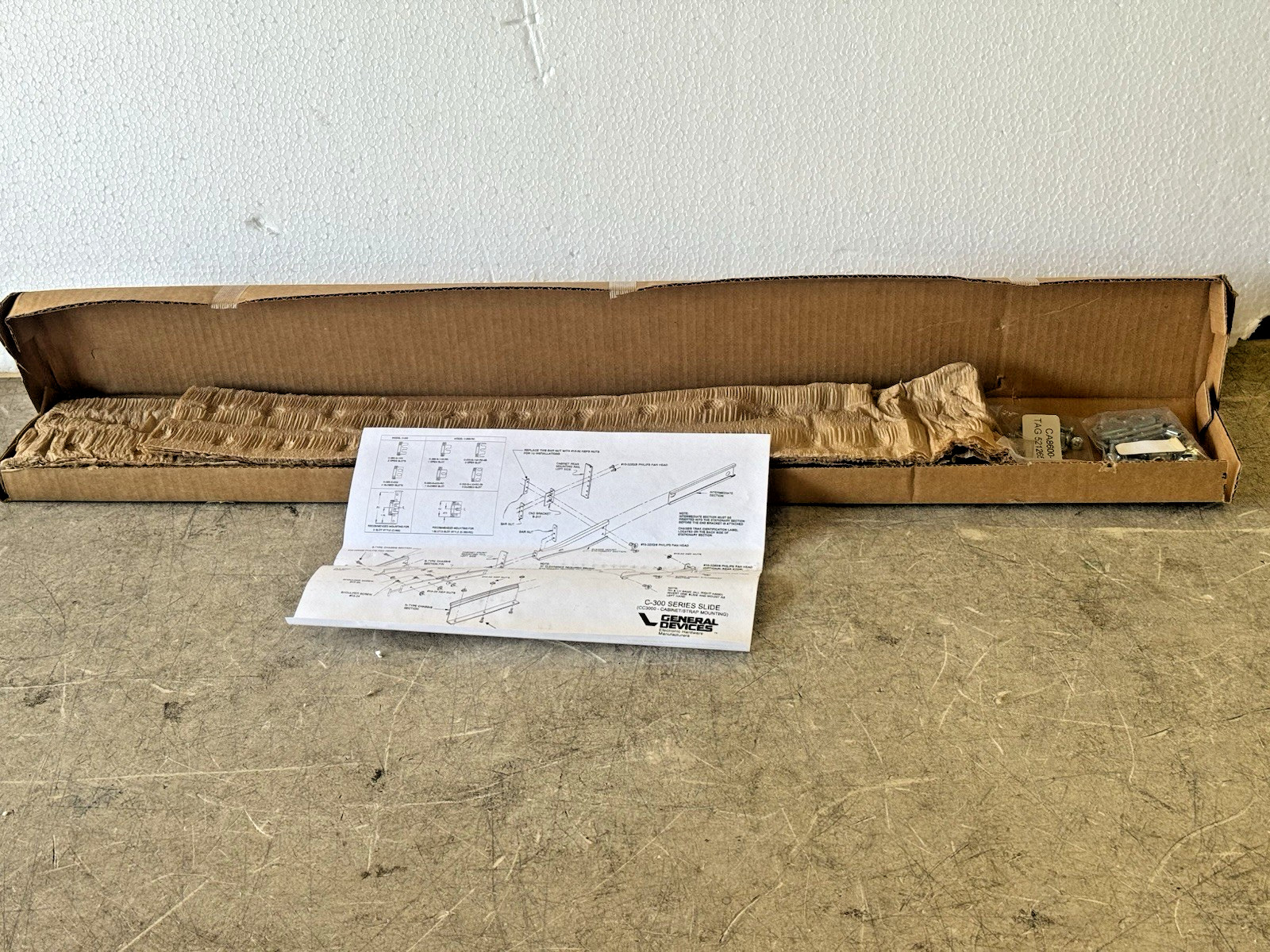 GENERAL DEVICES 20" RACK MOUNT RAIL SET CC3001-99-059  C-300-S-120-MOD