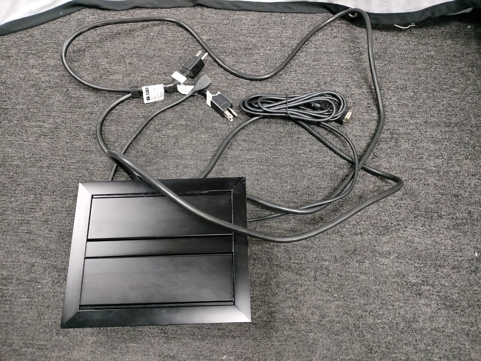 Byrne Furniture Power Distribution Unit (581467-1) 15A 125V 60HZ