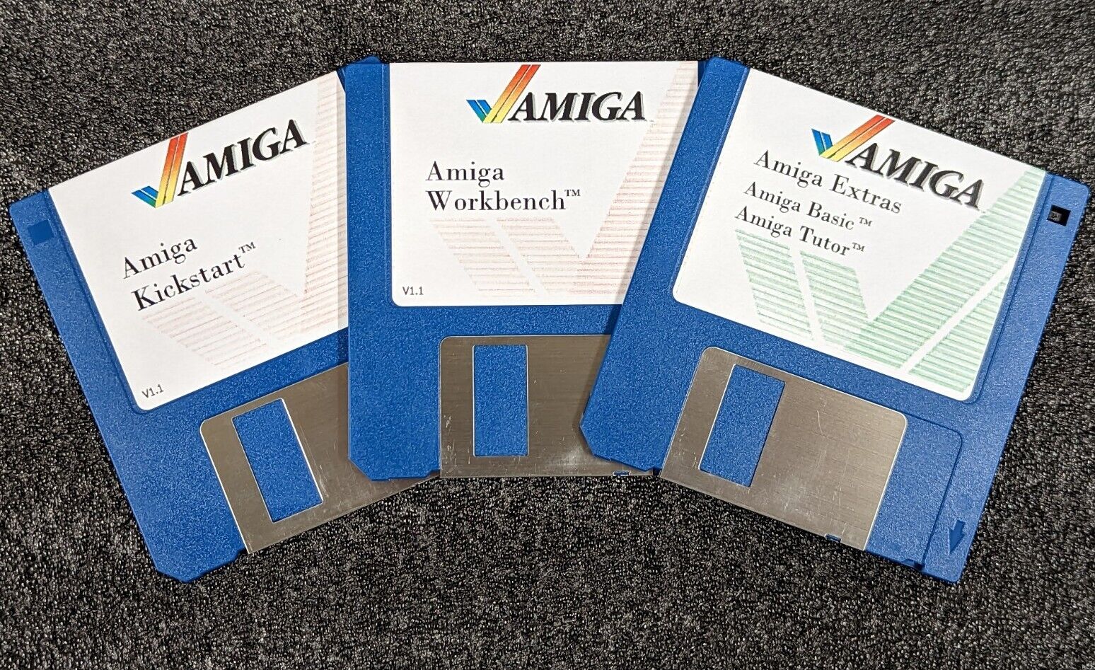 Amiga 1000 Kickstart v1.1, Workbench + Extras on DD 3.5