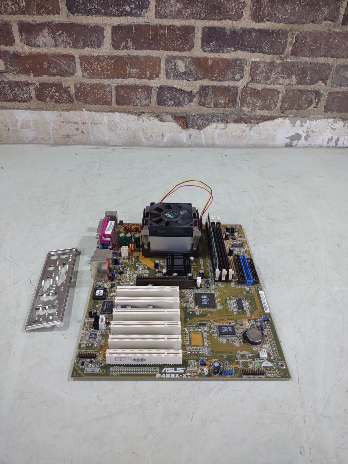ASUS P4S8X-X, Socket 478, P4 SL6S6, 256MB, COOLER, I/O PLATE 
