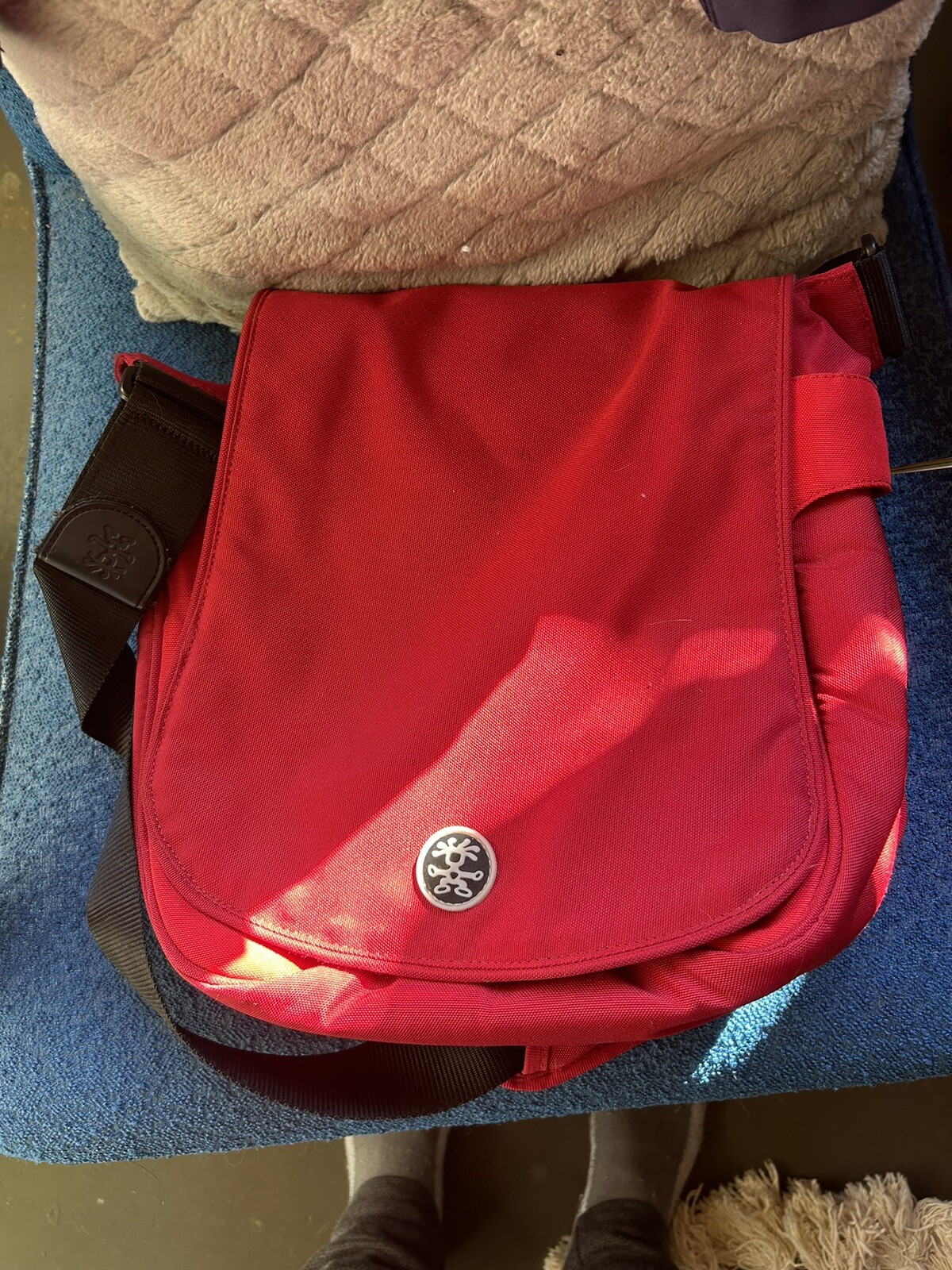 Crumpler The Breakfast Buffet Laptop Messenger 2 Tone Red Yellow Crossbody Bag