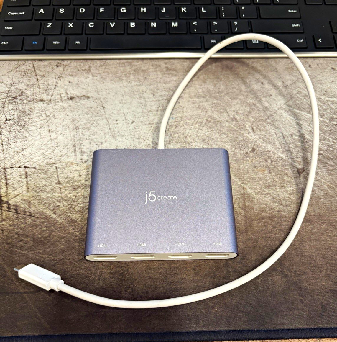 j5create USB-C to Quad HDMI Adapter 1:4 Portable Gray/White JCA366