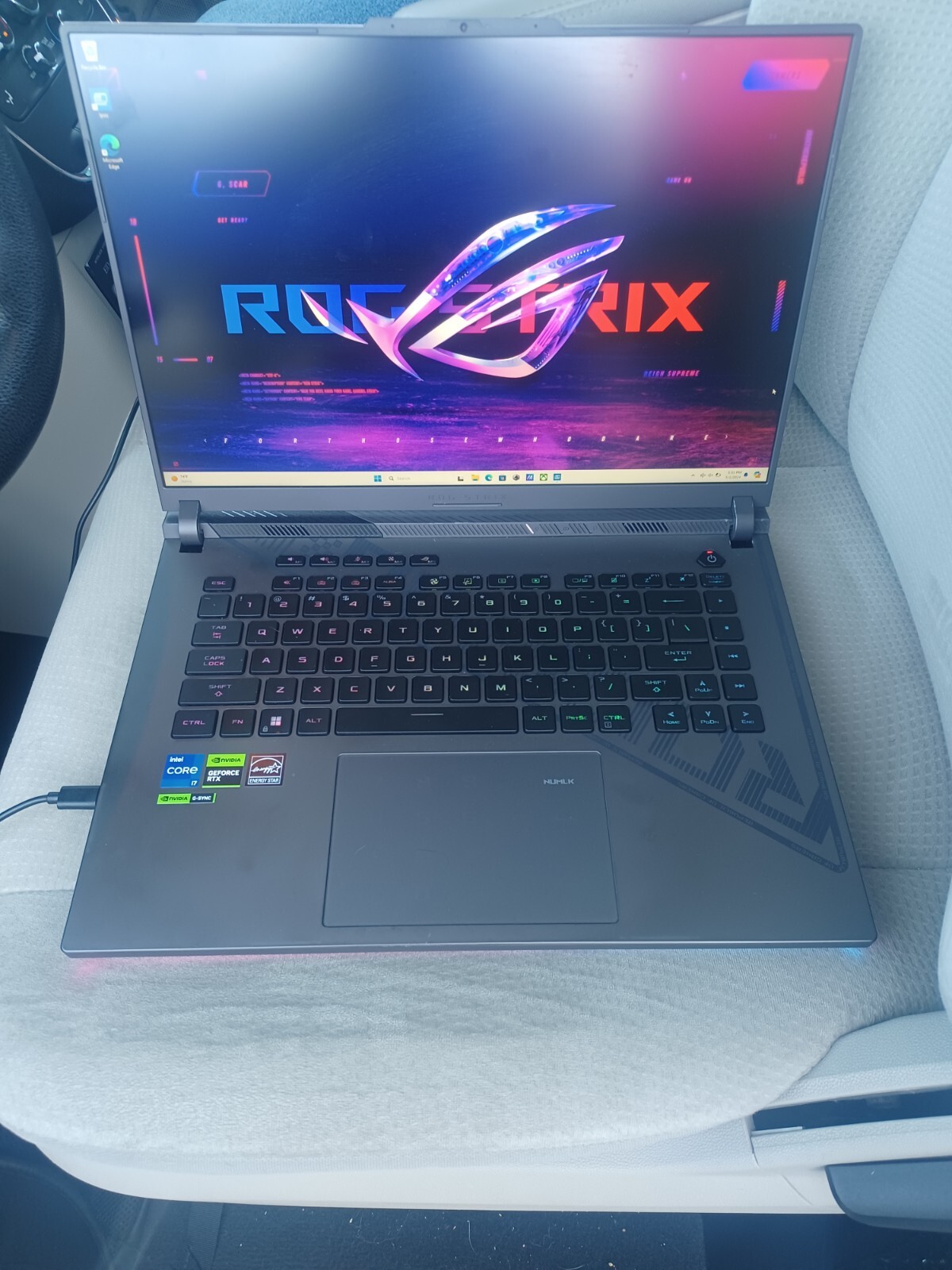 ROG STRIX