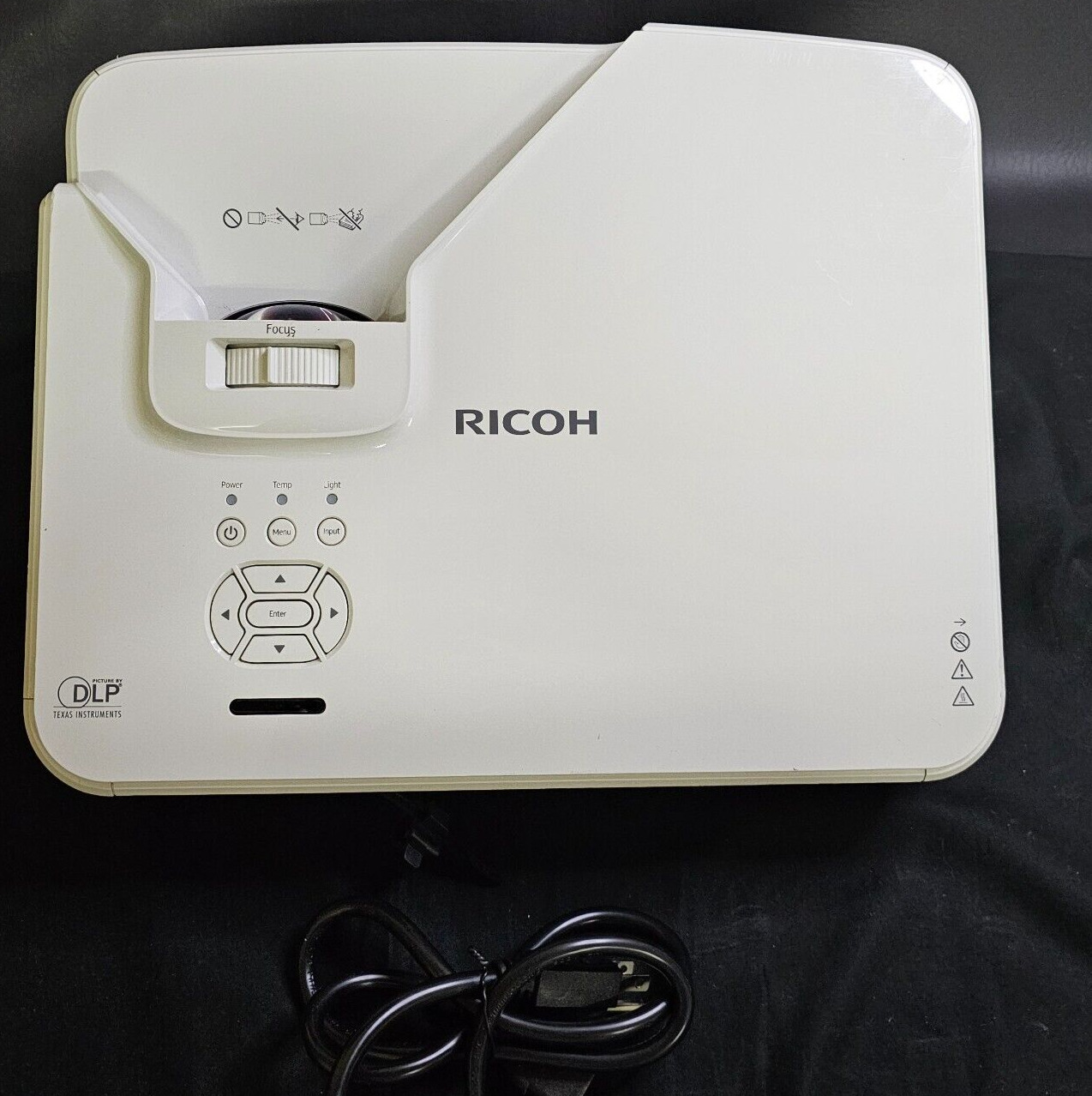 Ricoh PJ WXL4541 Short Throw DLP Projector, 1280 x 800 resolution, Tested. 