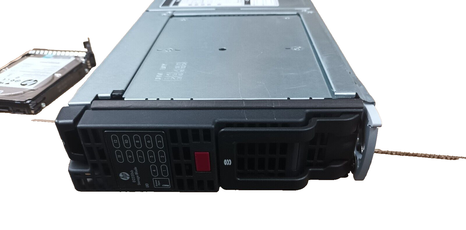 HP D2200SB Storage Blade P/N 671668-001 with 12 x 300gb 10K SAS  HDD G8/9 caddie