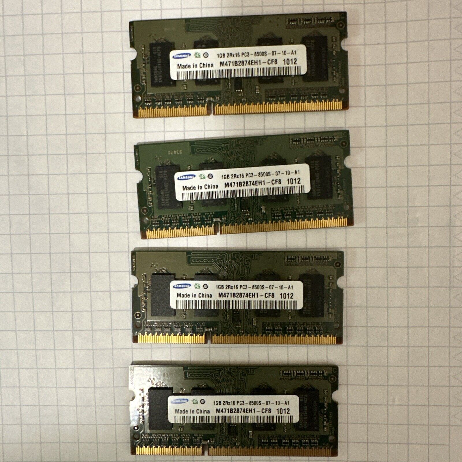 Samsung 4GB (4x1GB) 2Rx16 PC3-8500S Laptop Memory
