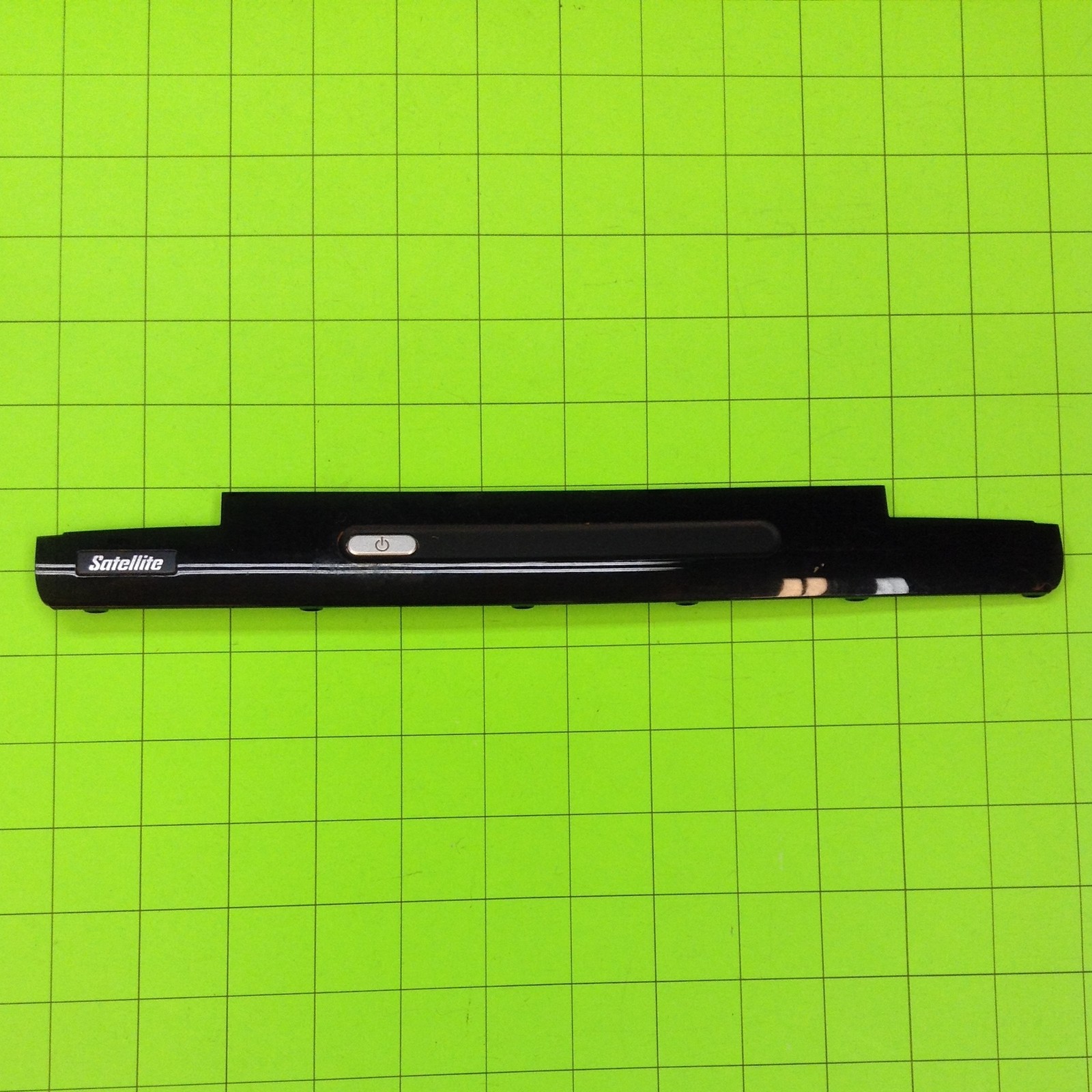 Toshiba A25-S207 Laptop Computer Top Inner Bezel Part Satellite