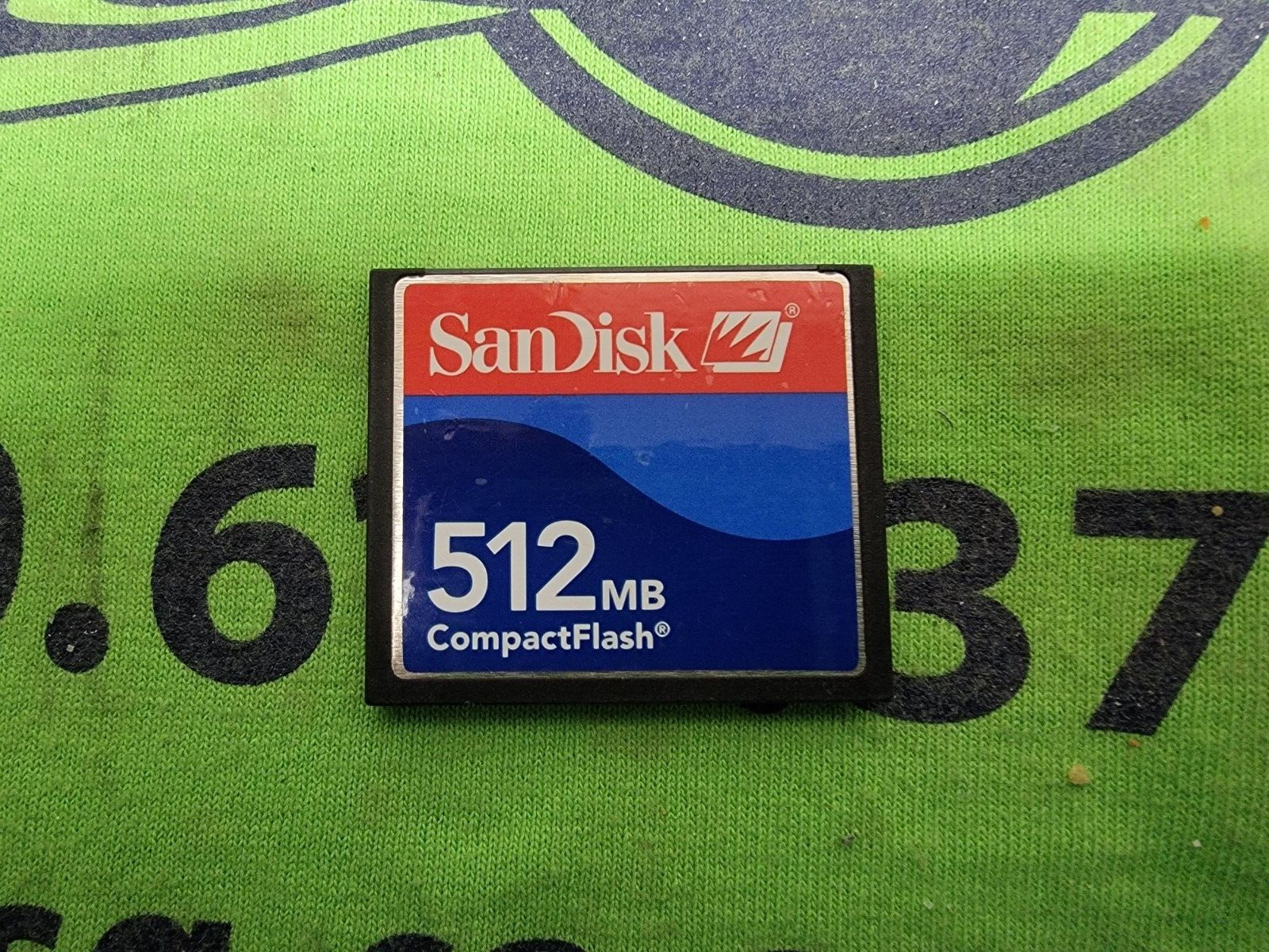 SANDISK 512MB  COMPACT FLASH SDCFJ-512 