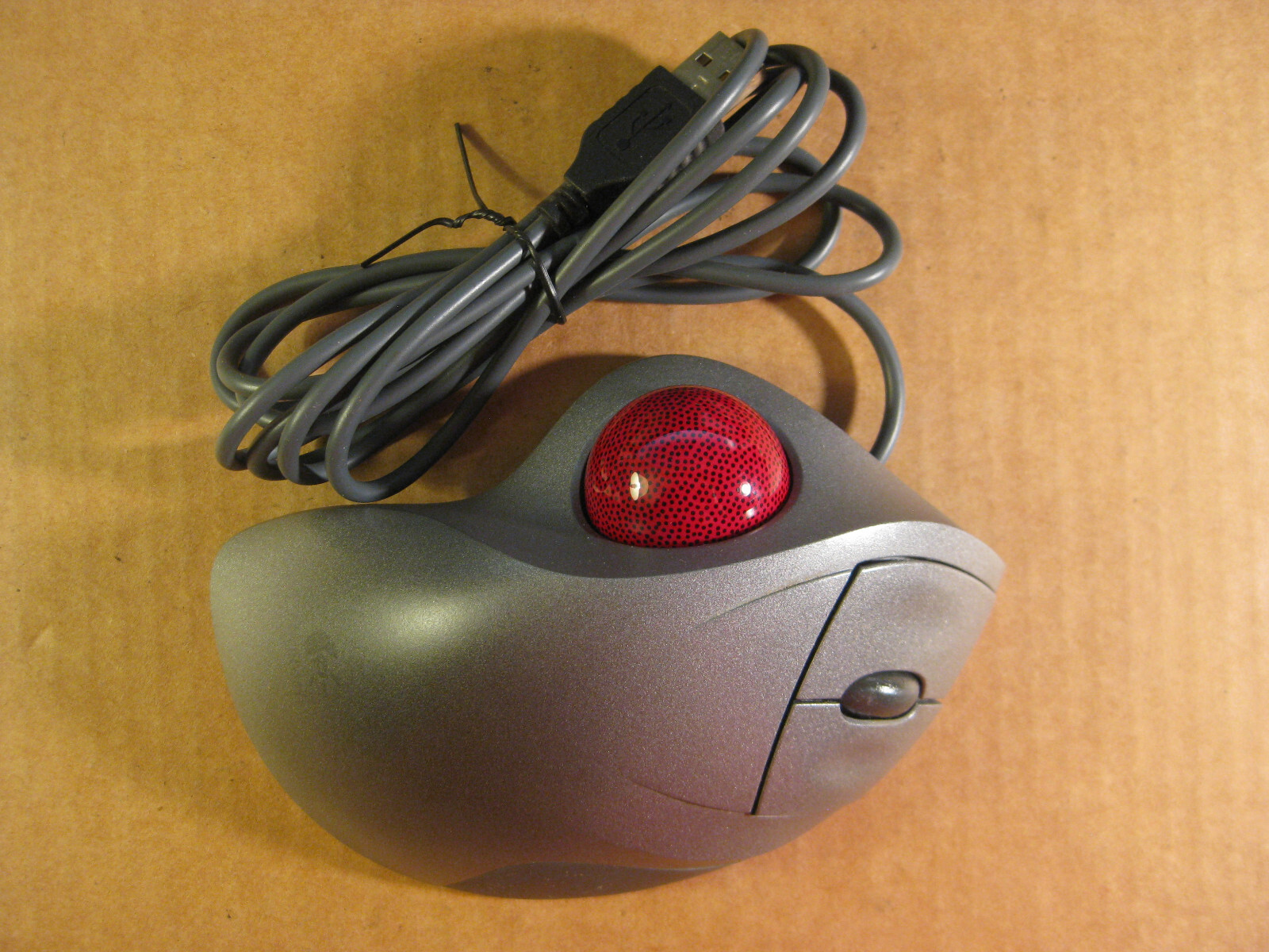 LOGITECH M570 TrackMan Wheel Optical Mouse Tested and Working