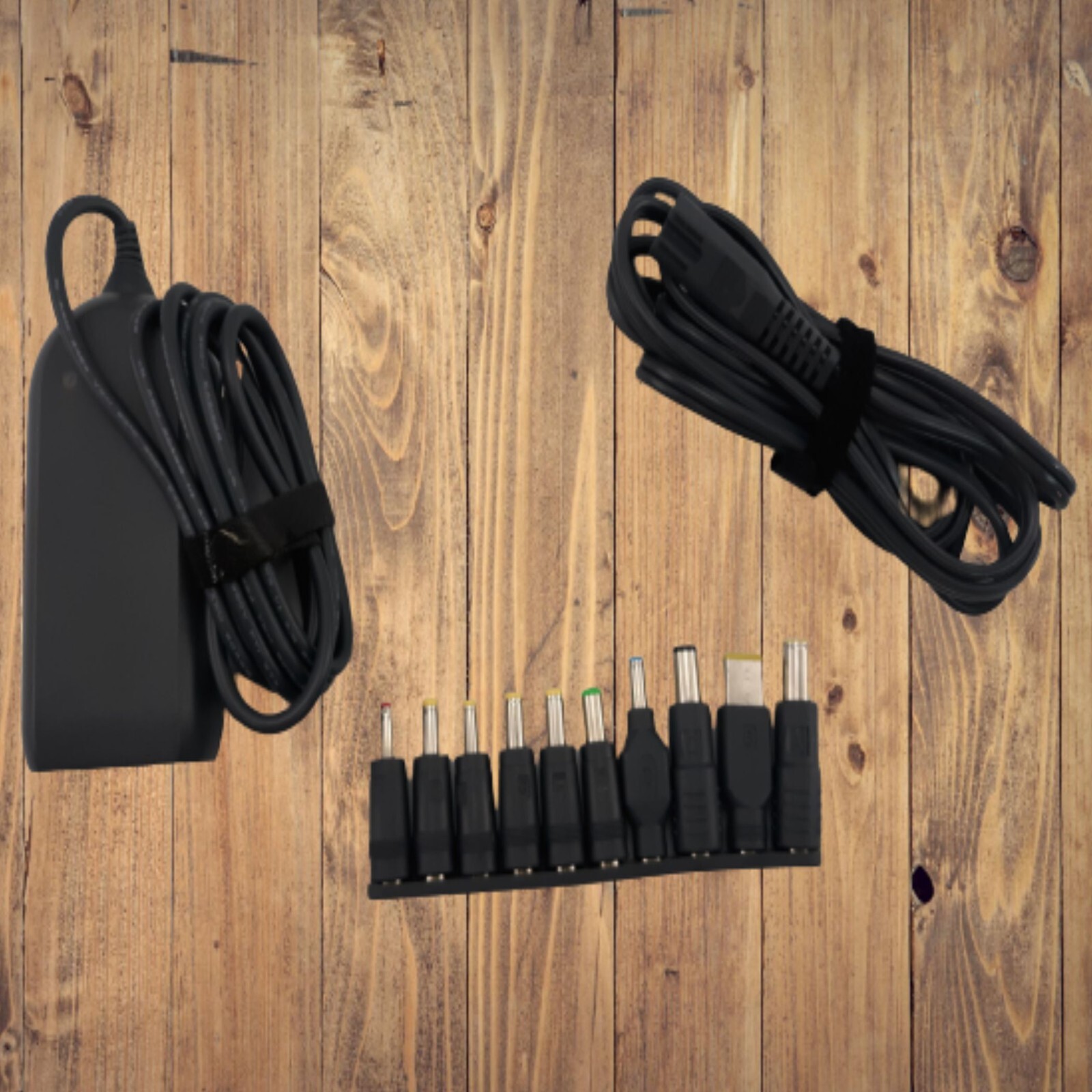 Onn Universal 65W Laptop Charger with 10 Interchangeable Tips (100004335)