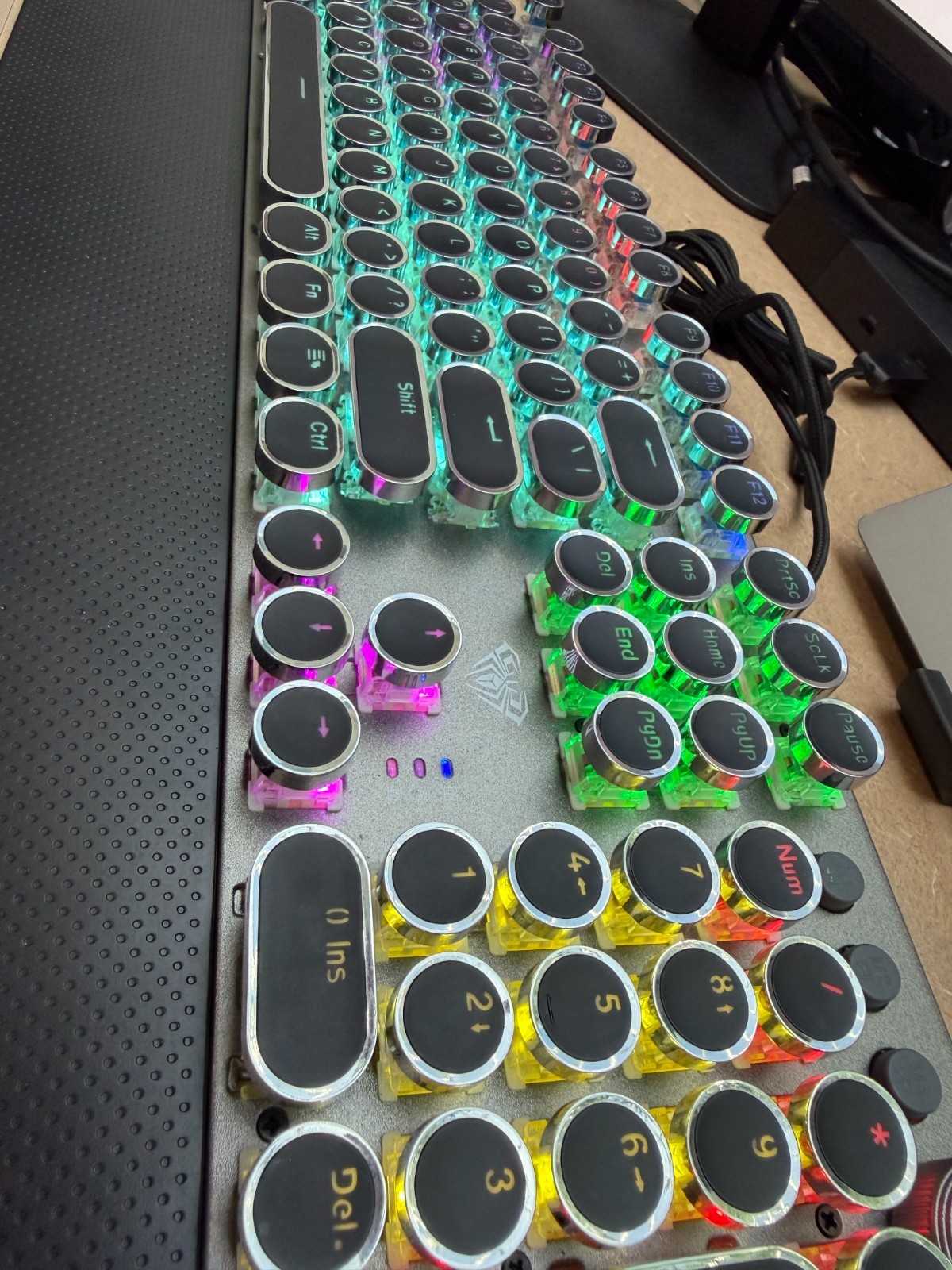 AULA F2088 Pro Keyboard, Typewriter Style Mechanical Gaming Keyboard