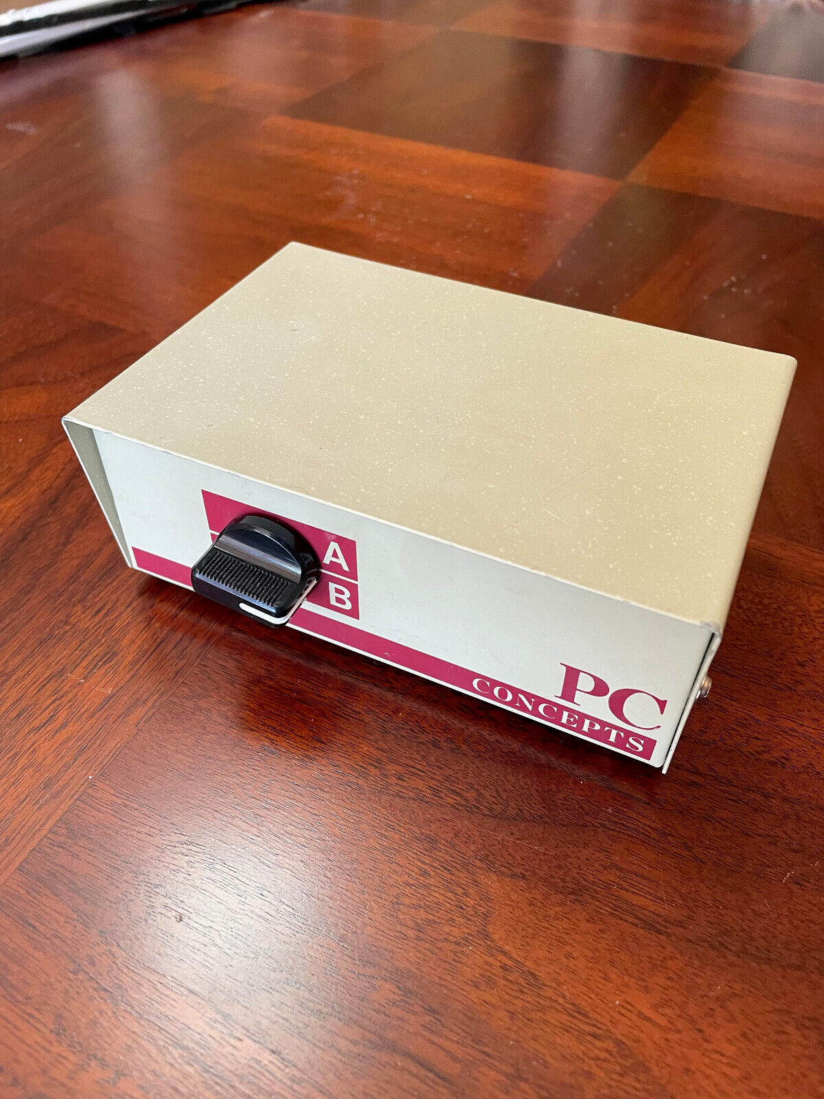 Pc Concepts 2 Way Data Transfer Switch **US shipping only**Available for pick up